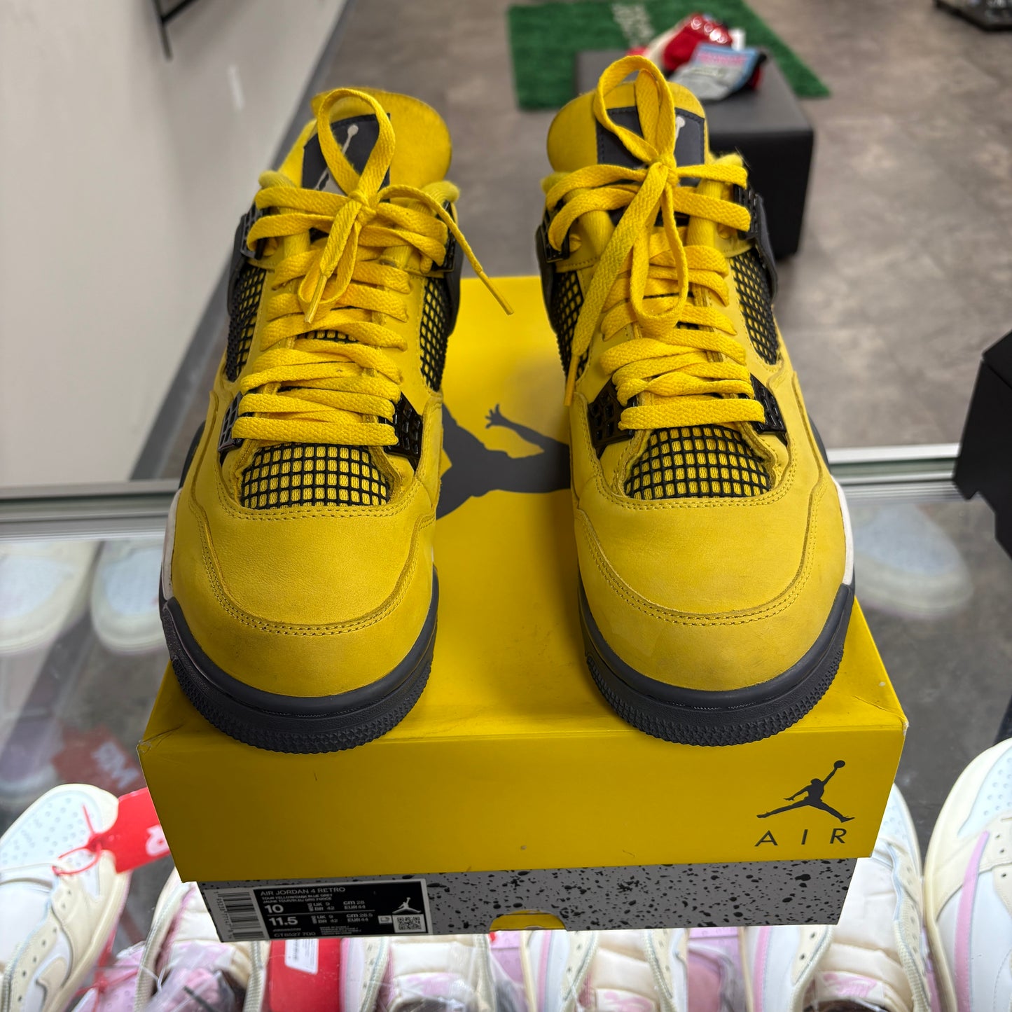 Jordan 4 Retro Lightning (2021)
