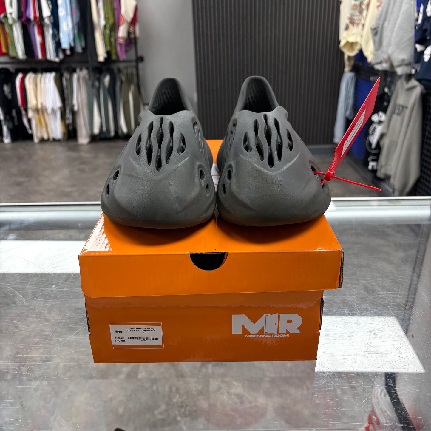 adidas Yeezy Foam RNR Onyx