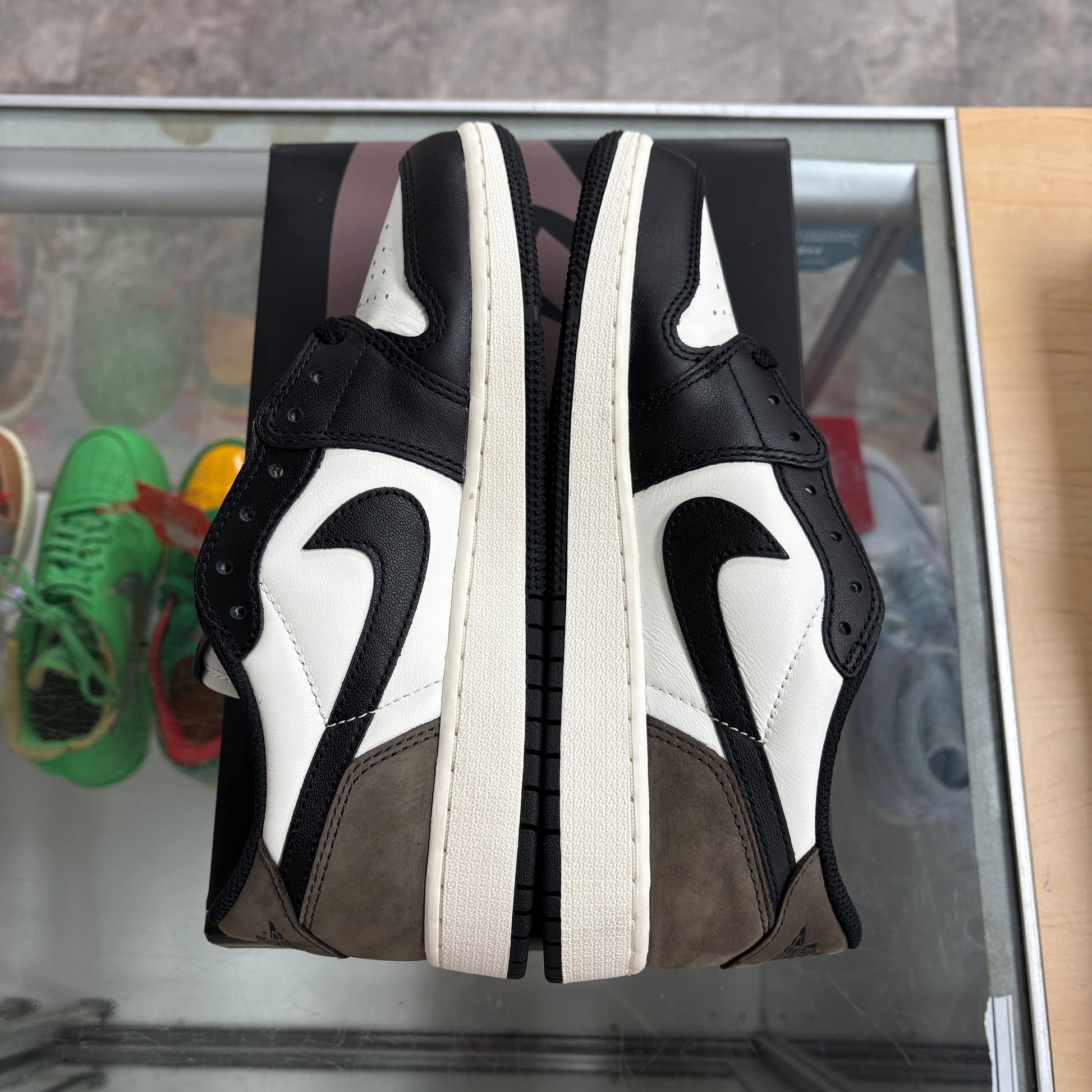 Jordan 1 Retro Low OG Mocha (GS)
