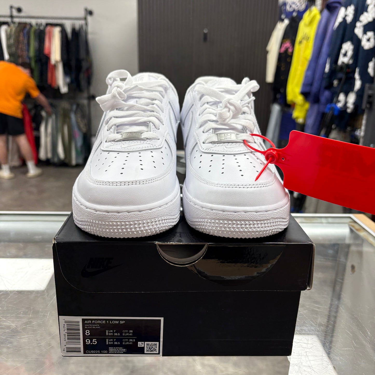 Nike Air Force 1 Low Supreme White