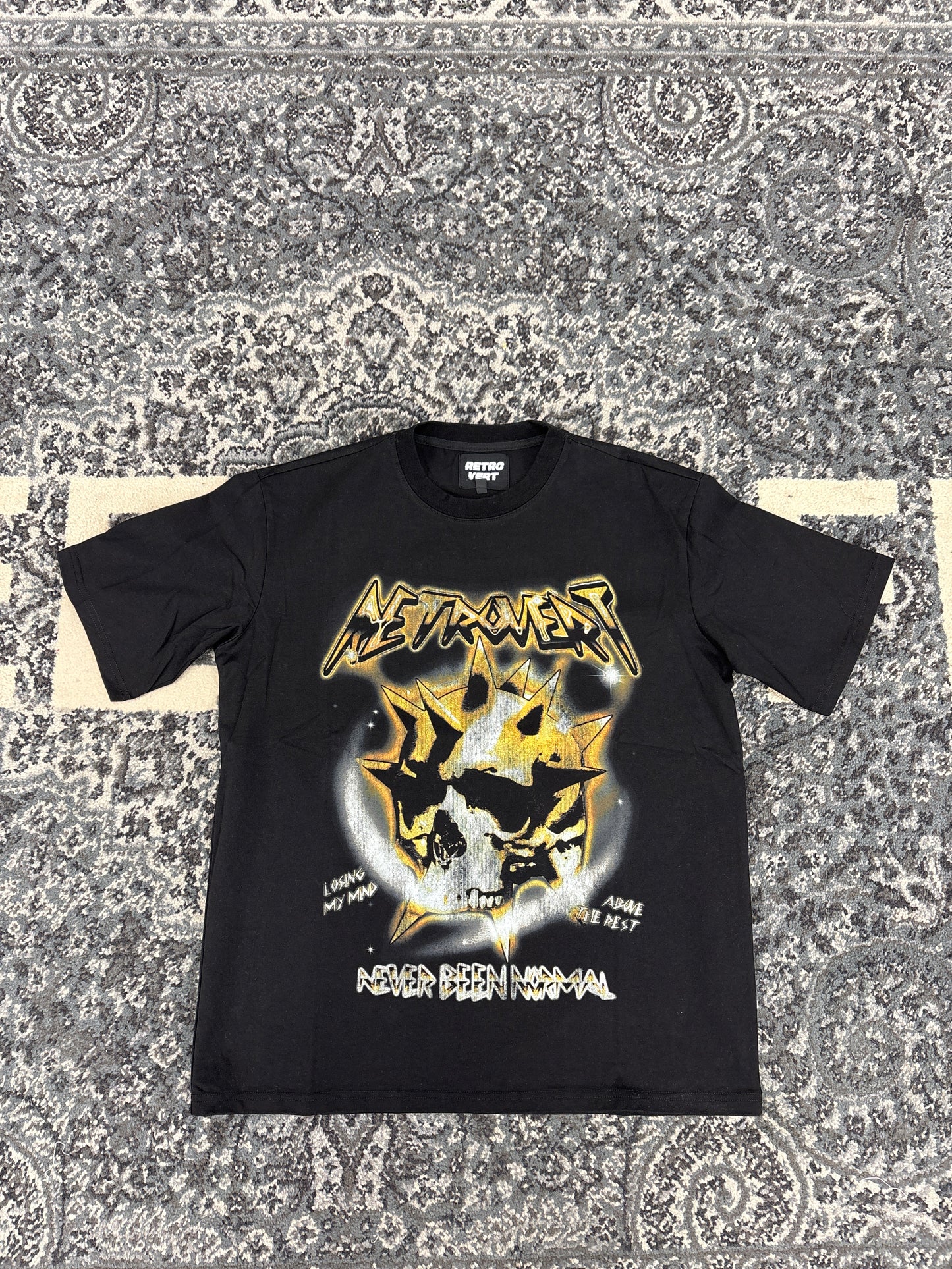 Retro Vert Skull Sun Tee (Black)