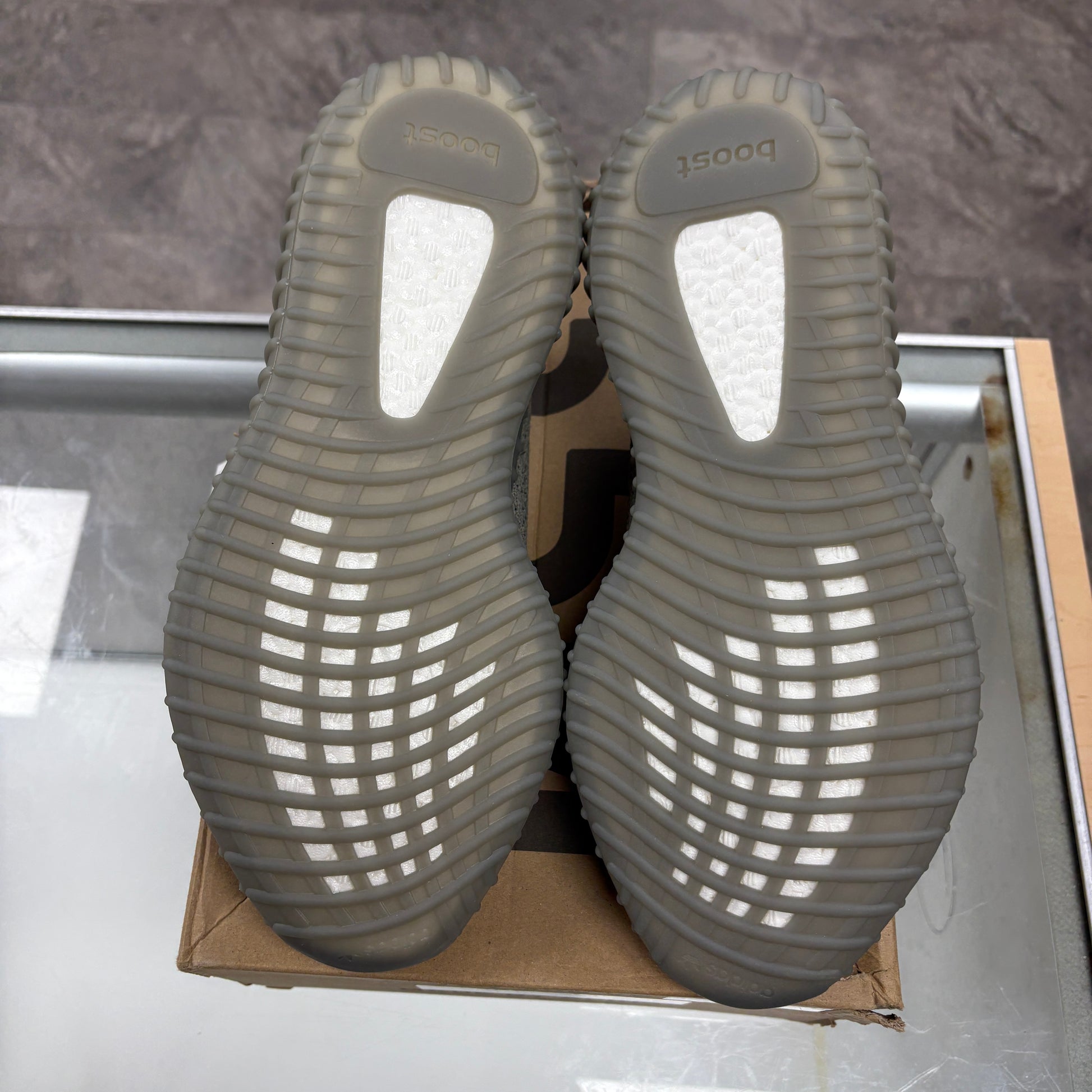 adidas Yeezy Boost 350 V2 Granite