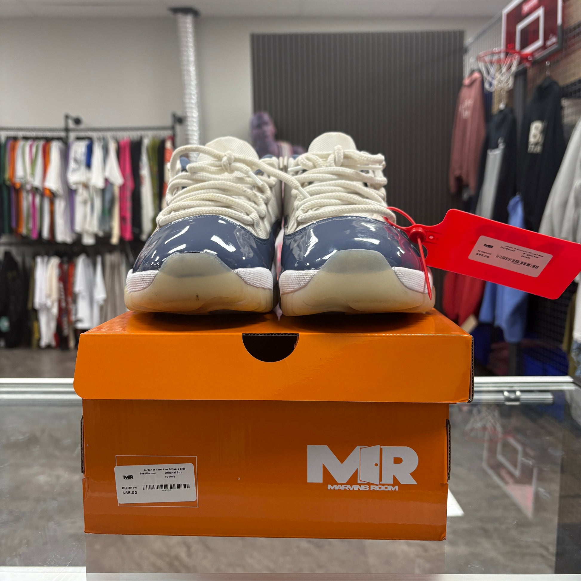 Jordan 11 Retro Low Diffused Blue