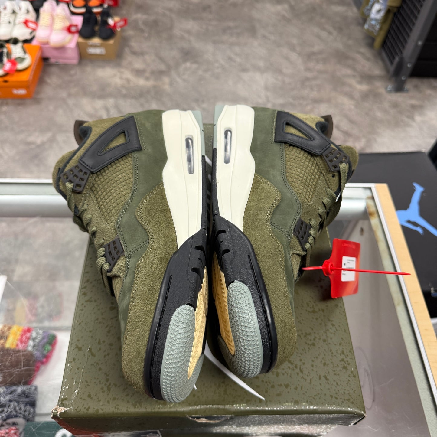 Jordan 4 Retro SE Craft Medium Olive