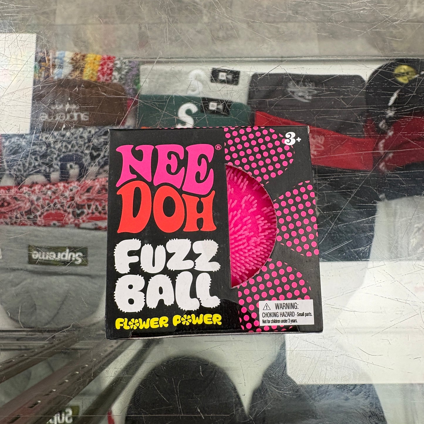 NeeDoh Flower Power Fuzz Ball Pink