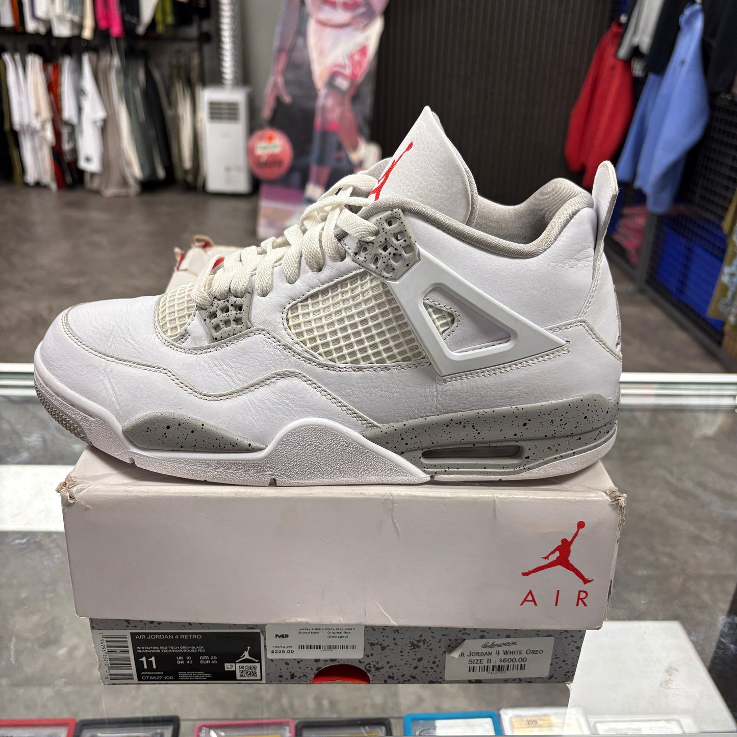 Jordan 4 Retro White Oreo (2021)