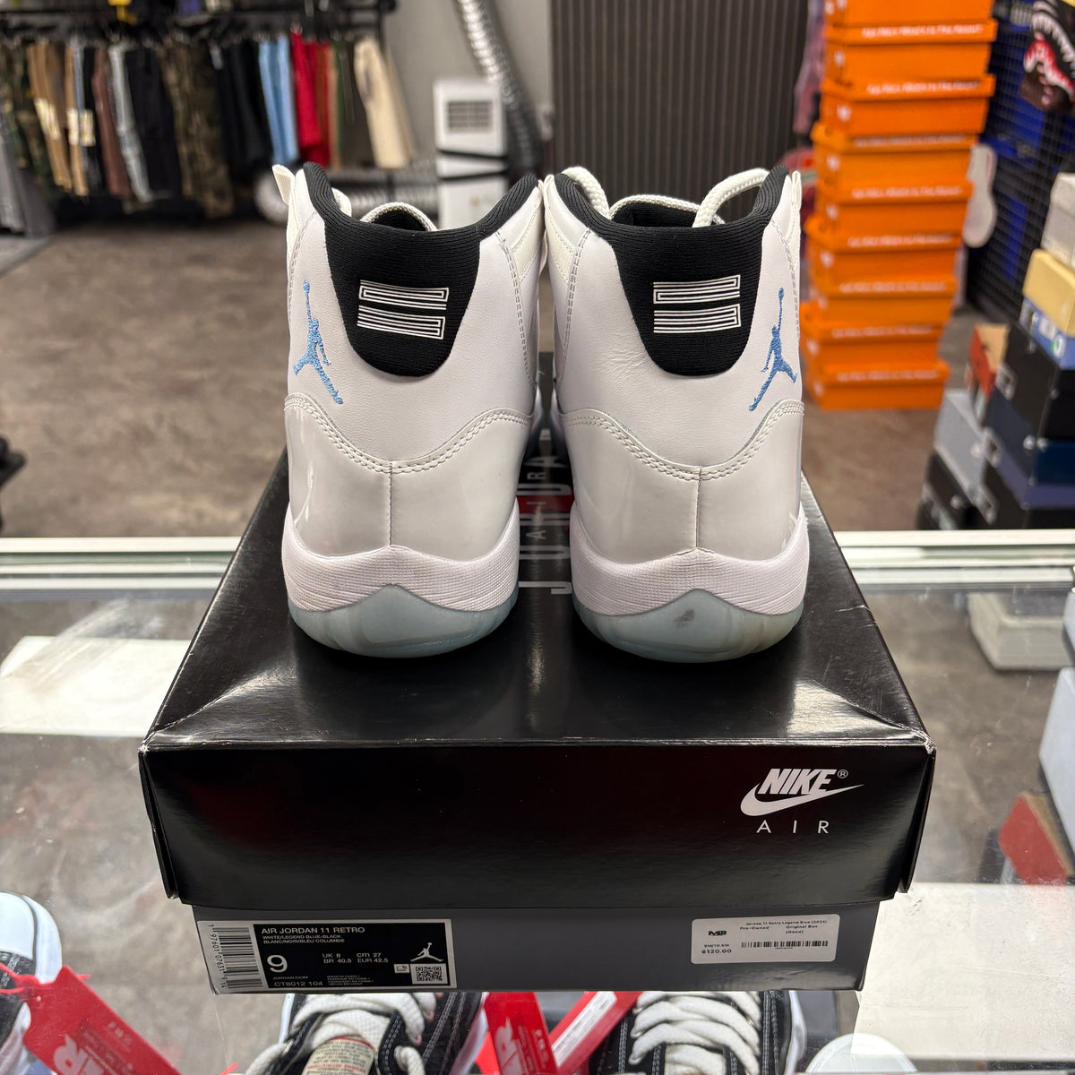 Jordan 11 Retro Legend Blue (2024)