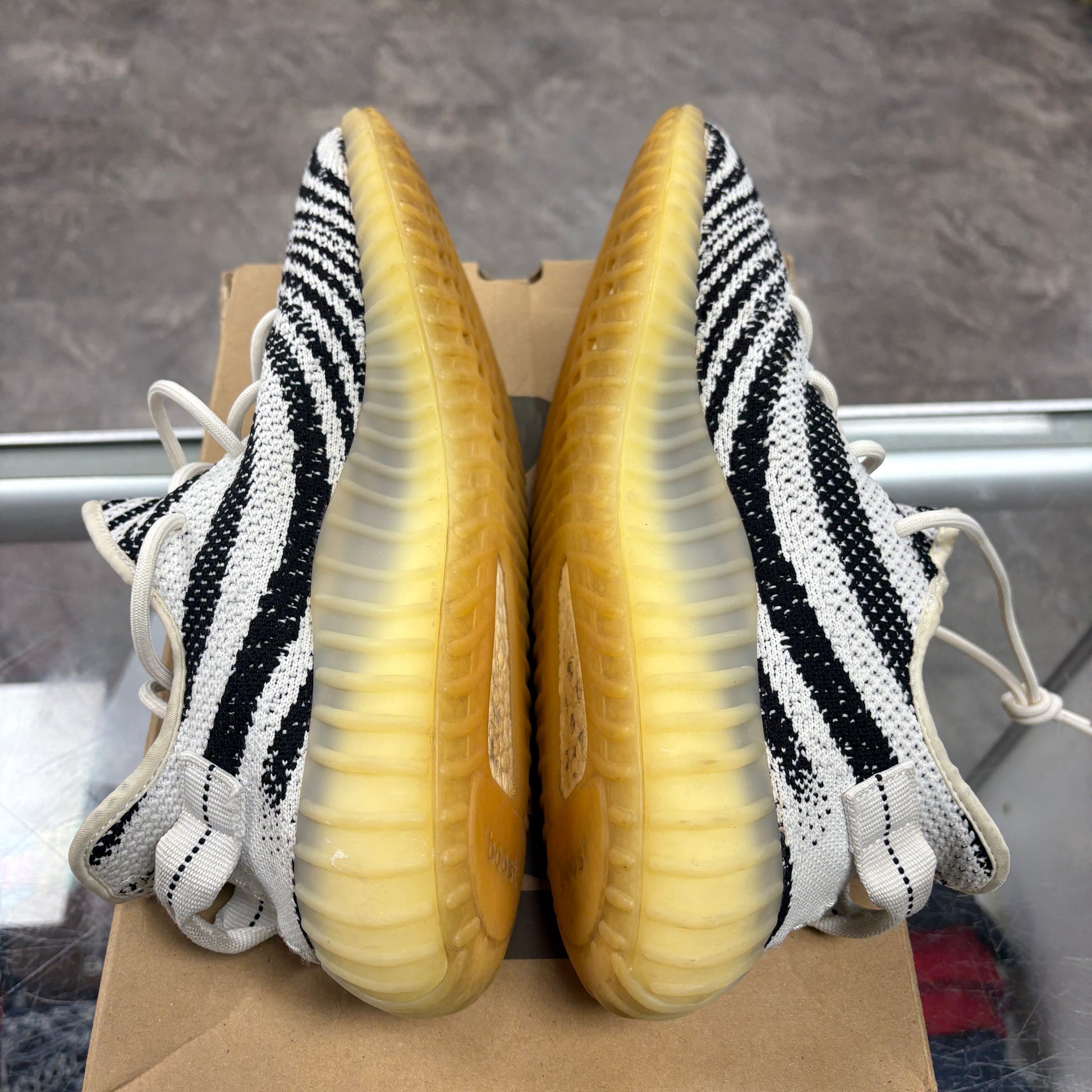 adidas Yeezy Boost 350 V2 Zebra