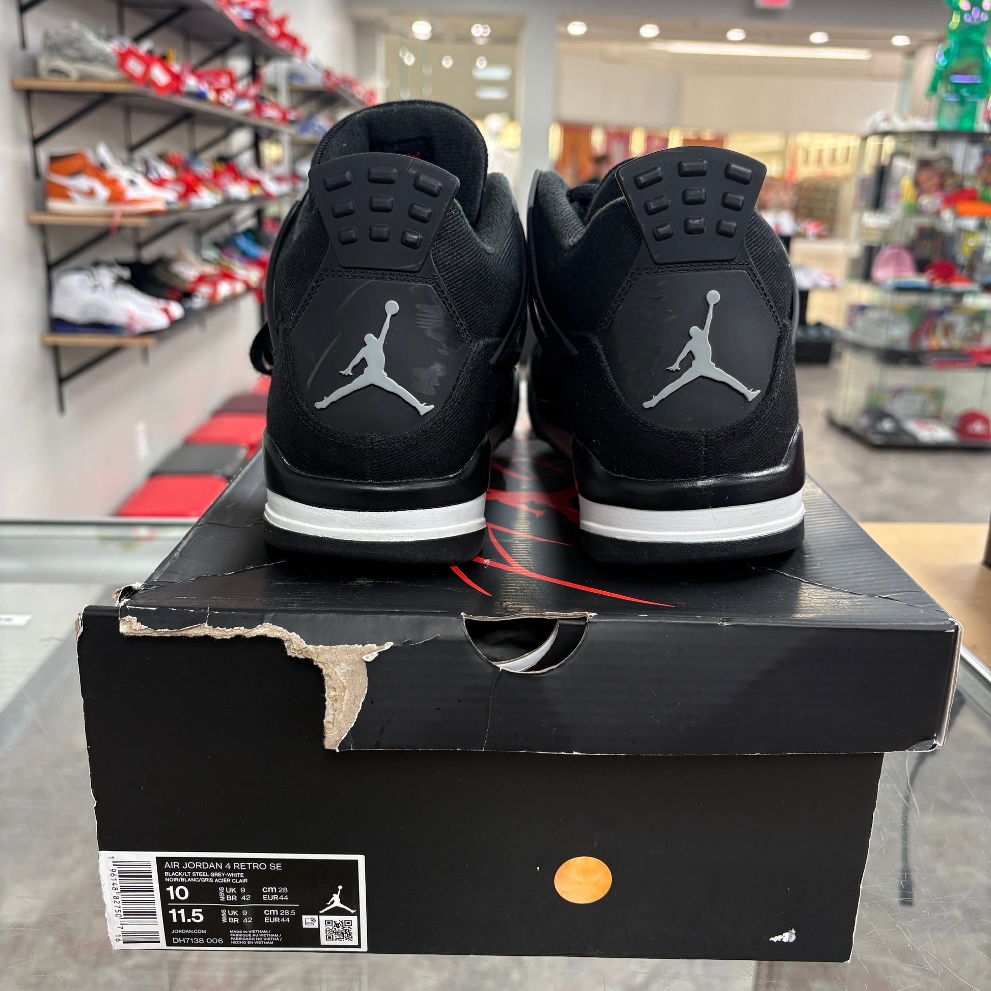Jordan 4 Retro SE Black Canvas