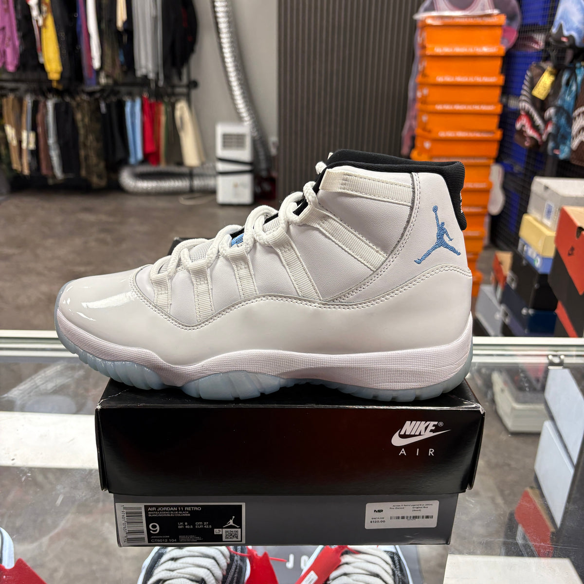 Jordan 11 Retro Legend Blue (2024)