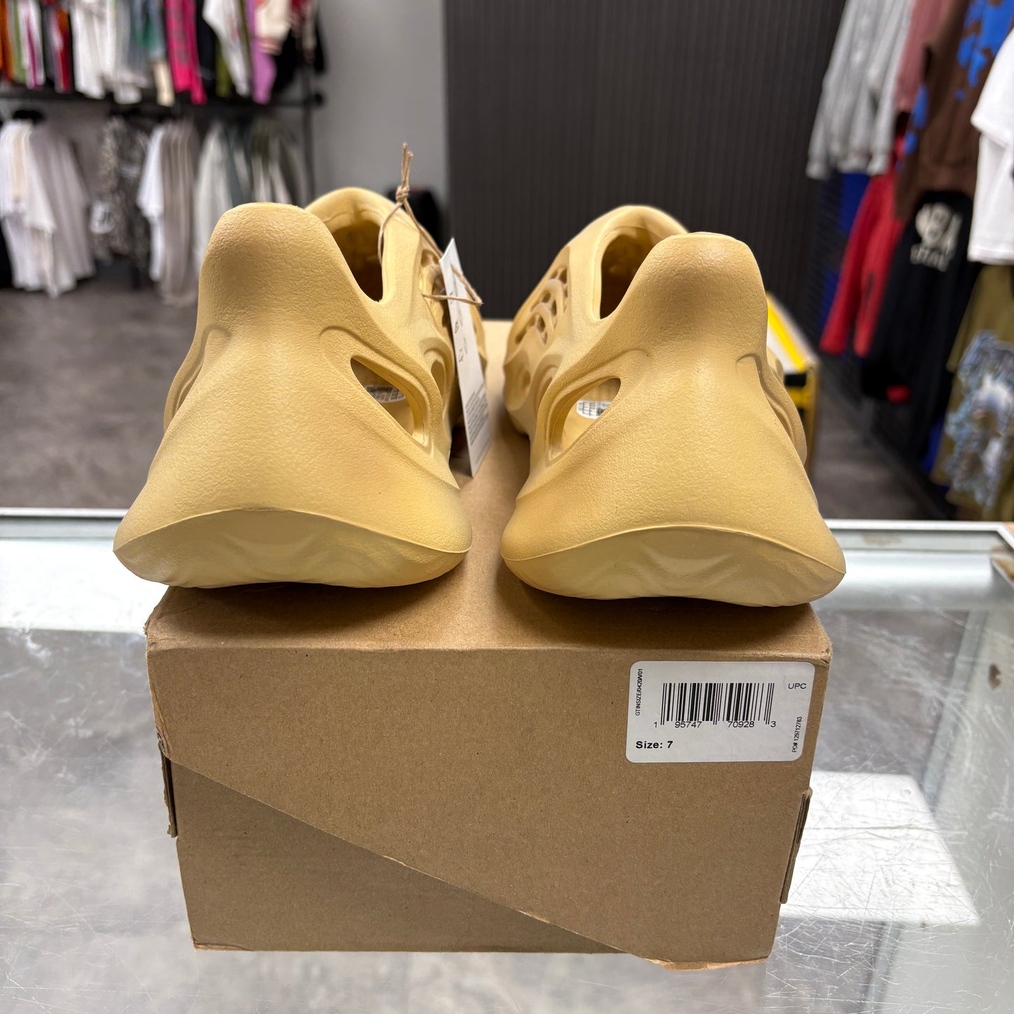 adidas Yeezy Foam RNNR Sand