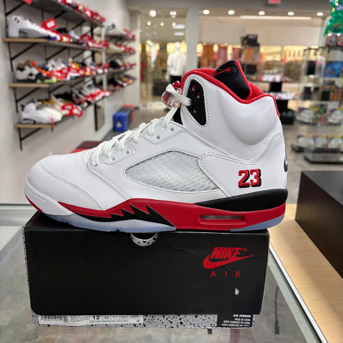 Jordan 5 Retro Fire Red Black Tongue (2025)