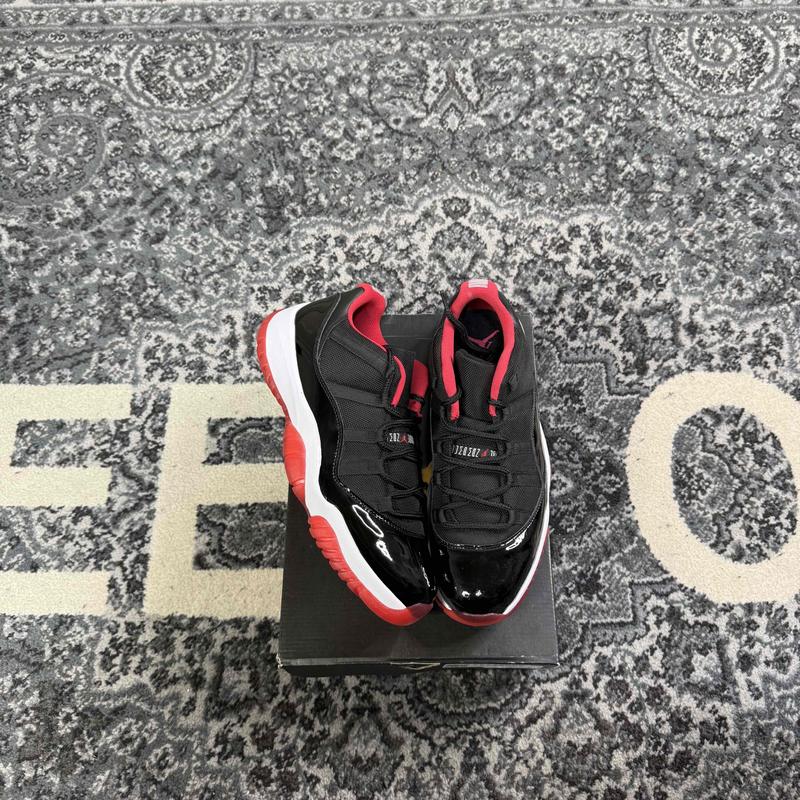 Jordan 11 Retro Low Bred