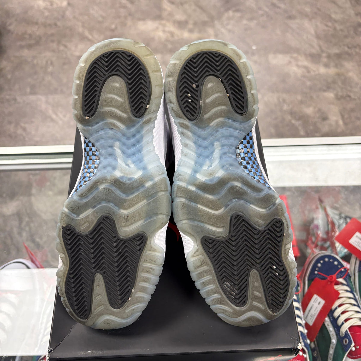 Jordan 11 Retro Legend Blue (2024) (GS)