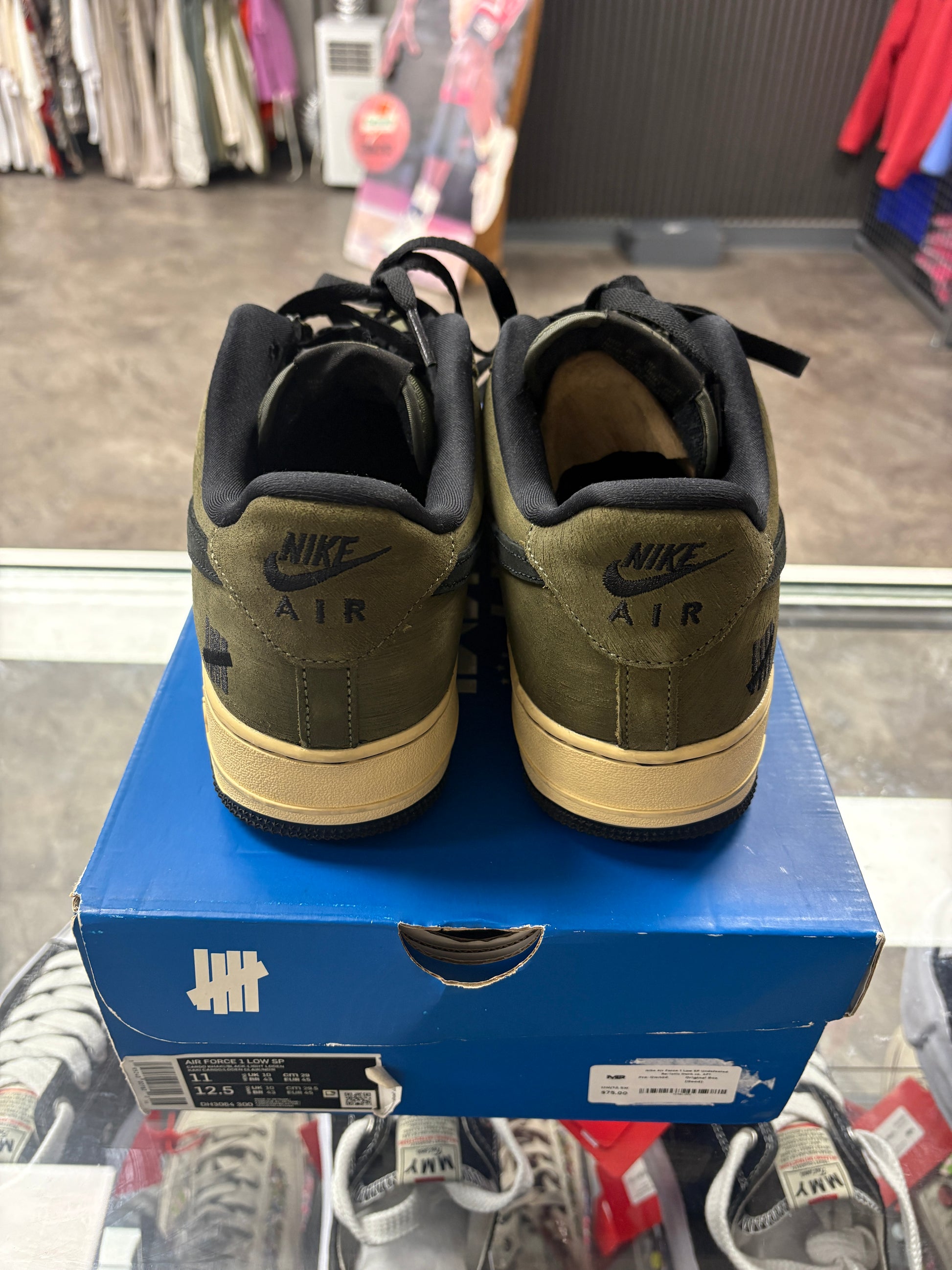 Nike Air Force 1 Low SP Undefeated Ballistic Dunk vs. AF1
