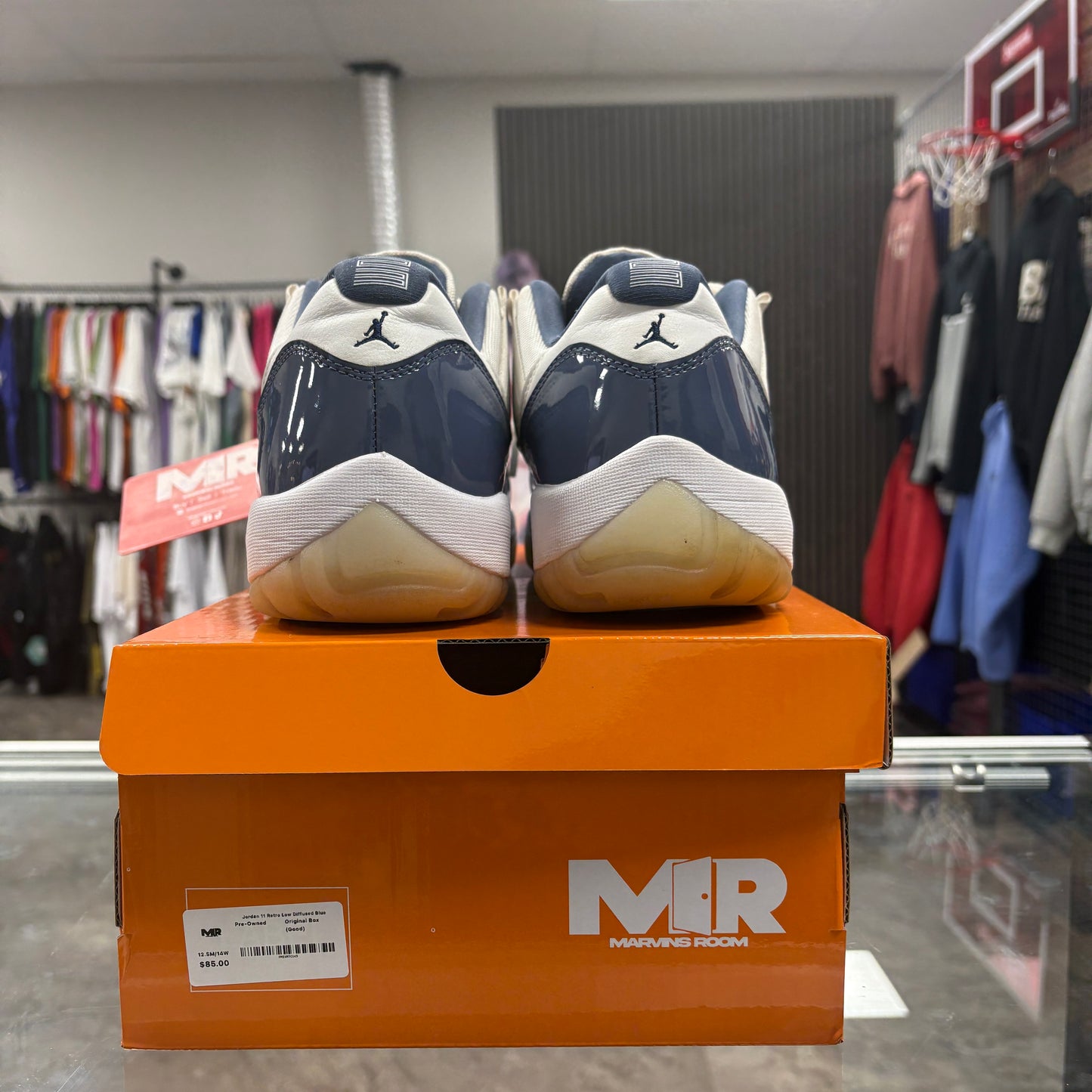 Jordan 11 Retro Low Diffused Blue