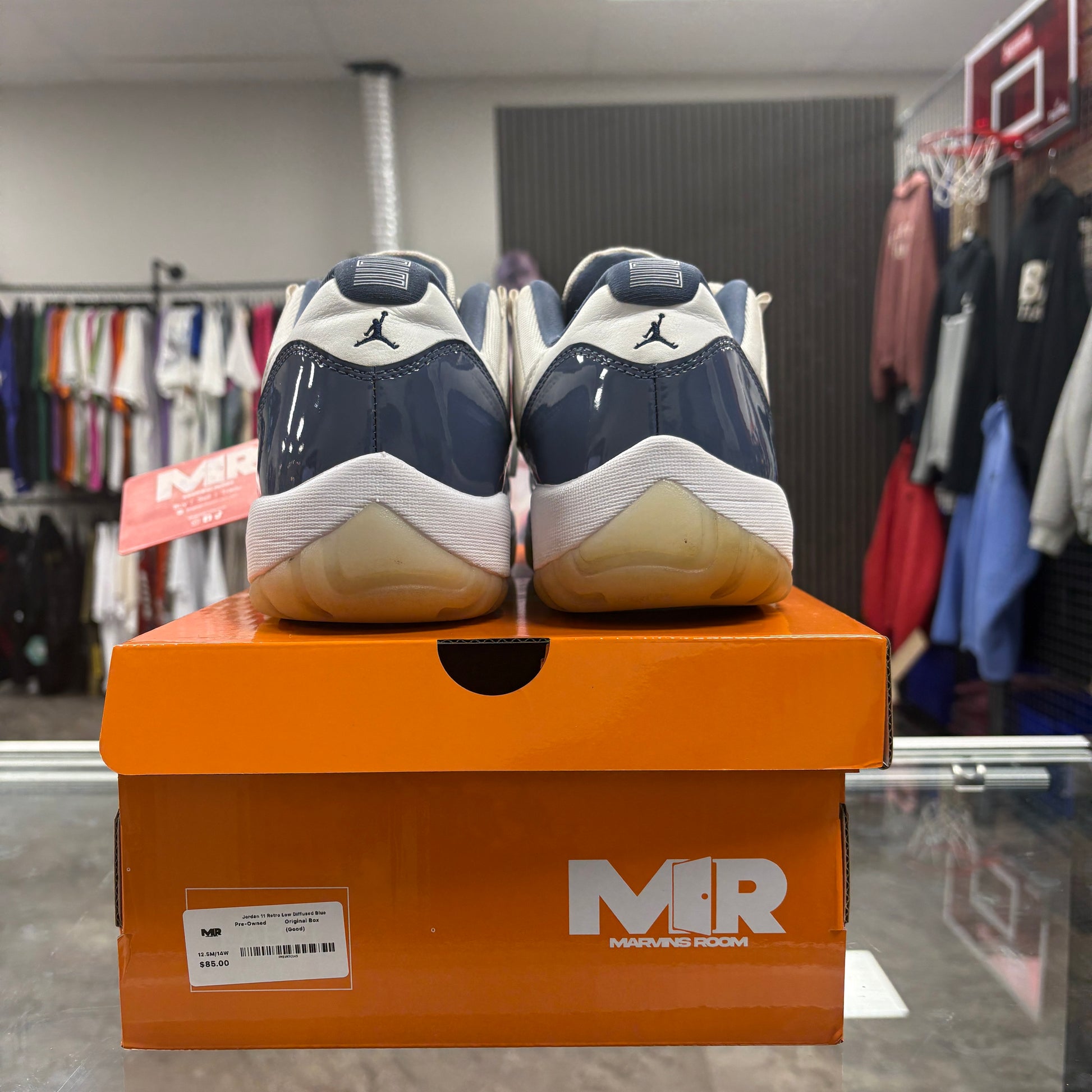 Jordan 11 Retro Low Diffused Blue