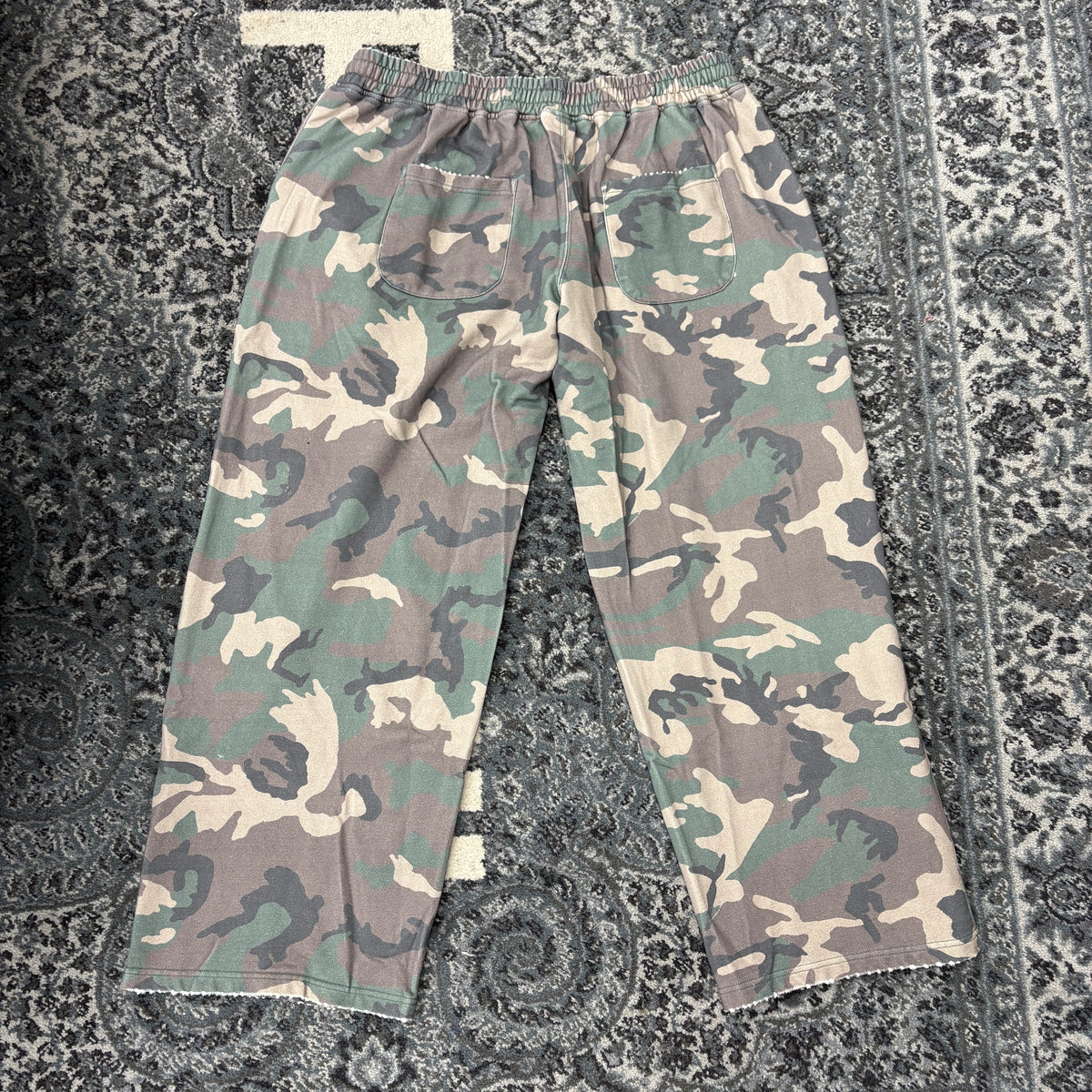 Vale Camo Sweats