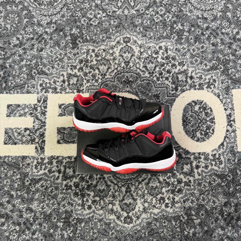 Jordan 11 Retro Low Bred