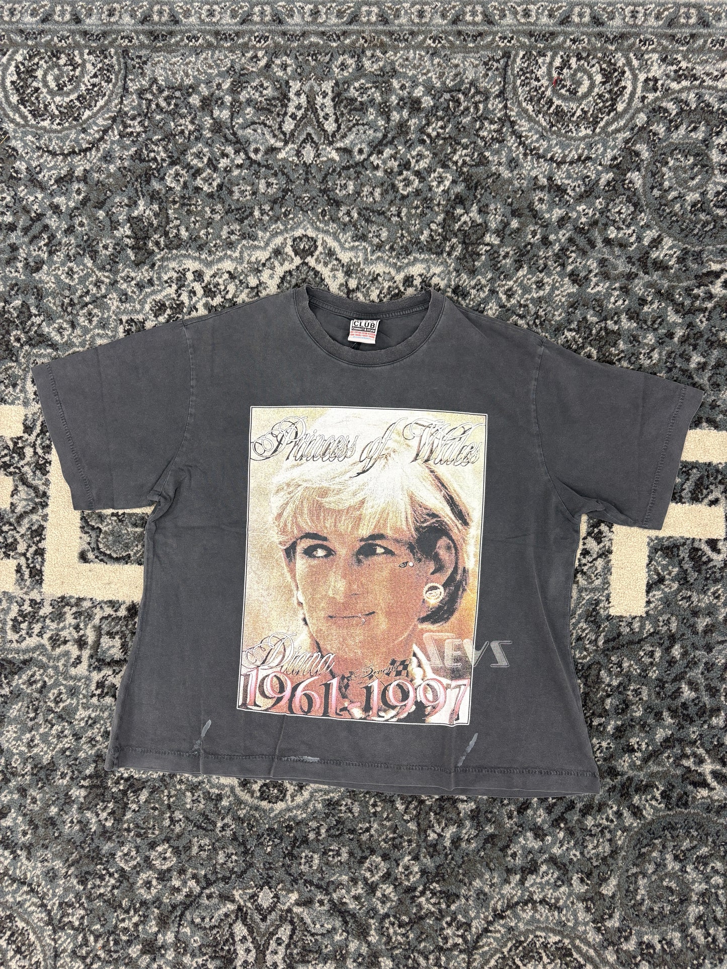 777s Diana Tee