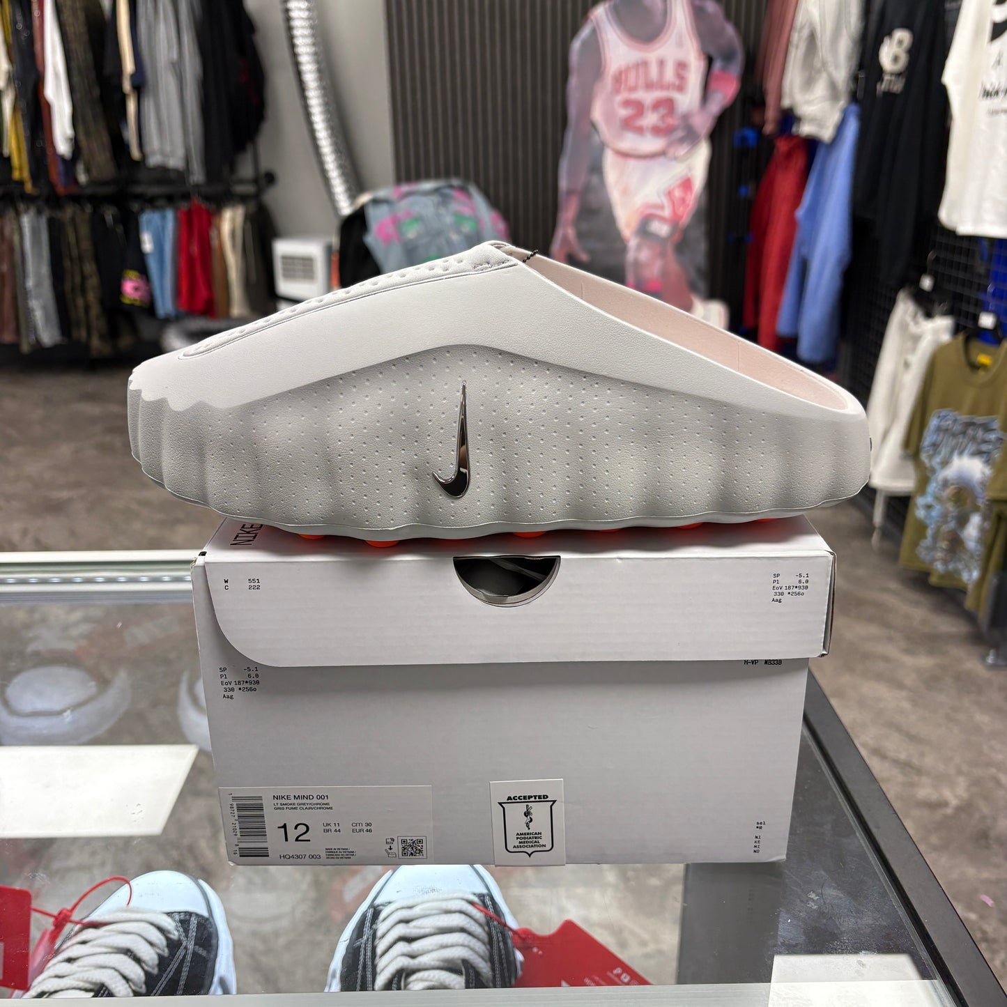 Nike Mind 001 Slide Light Smoke Grey