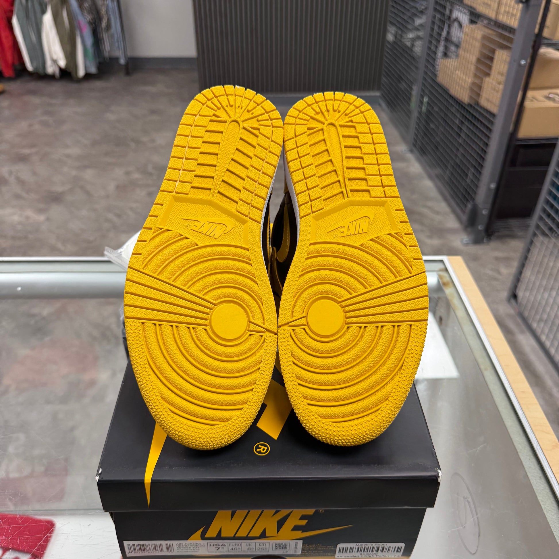 Air Jordan 1 High Pollen