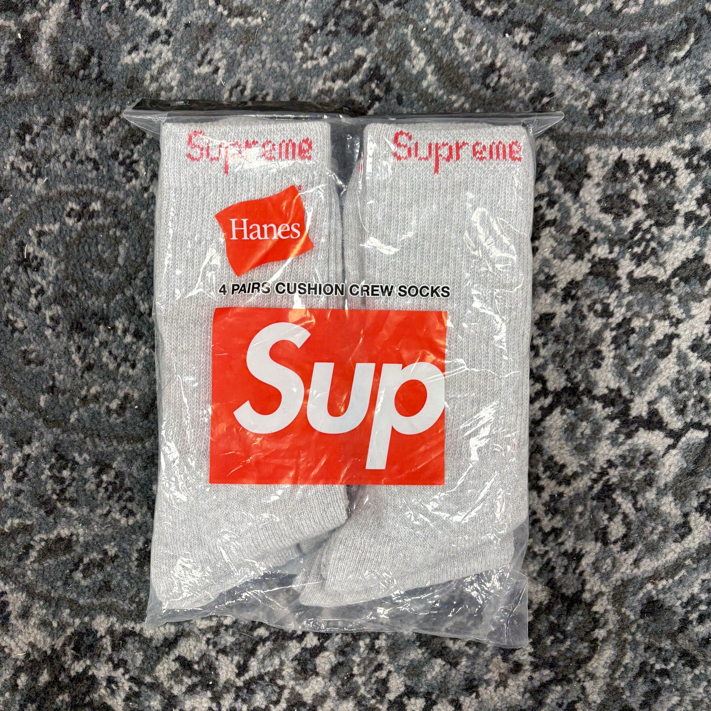 Supreme Socks Grey