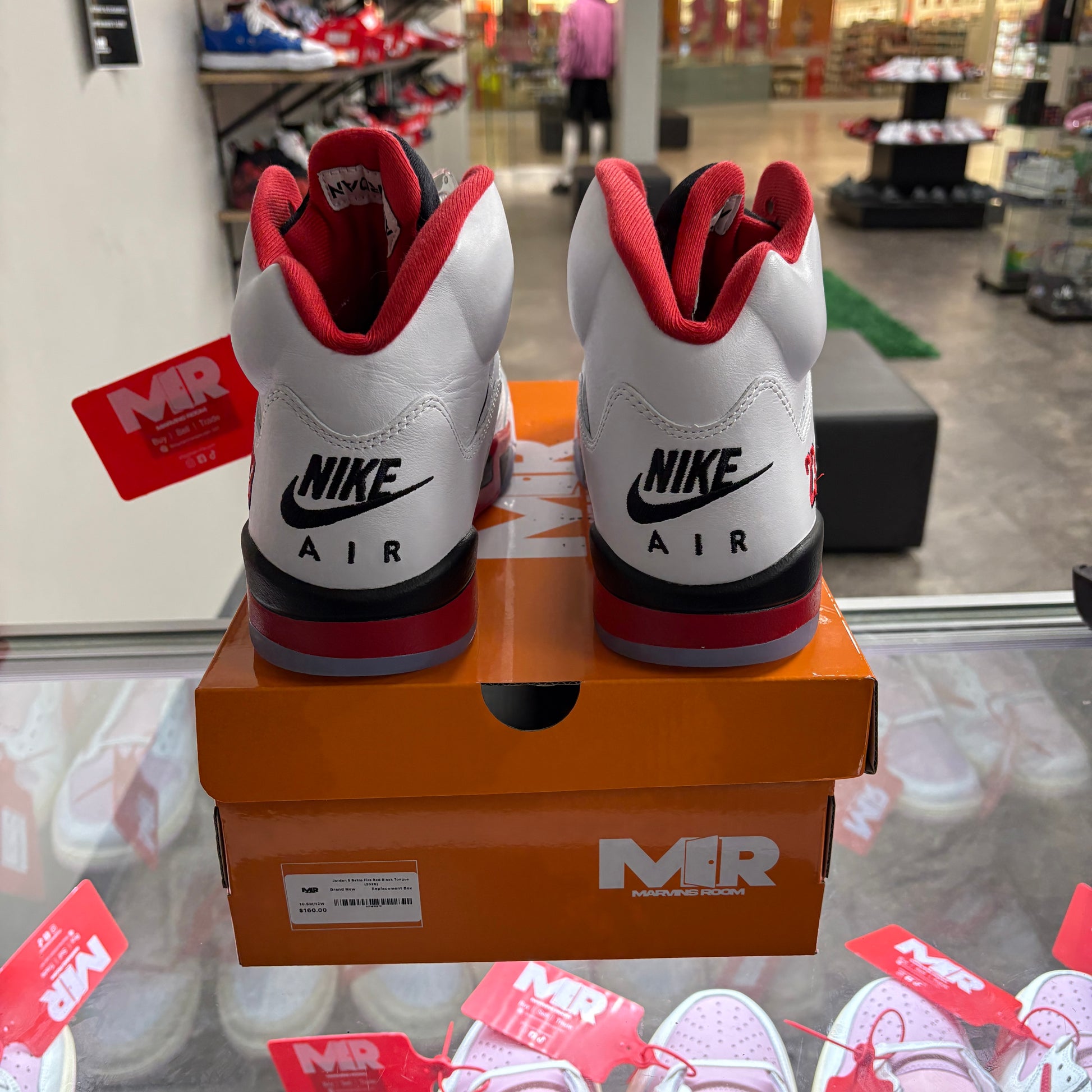 Jordan 5 Retro Fire Red Black Tongue (2025)