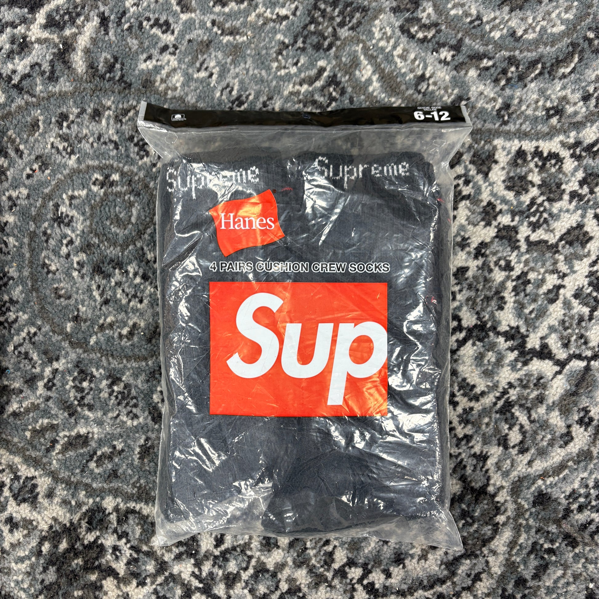 Supreme Socks Black