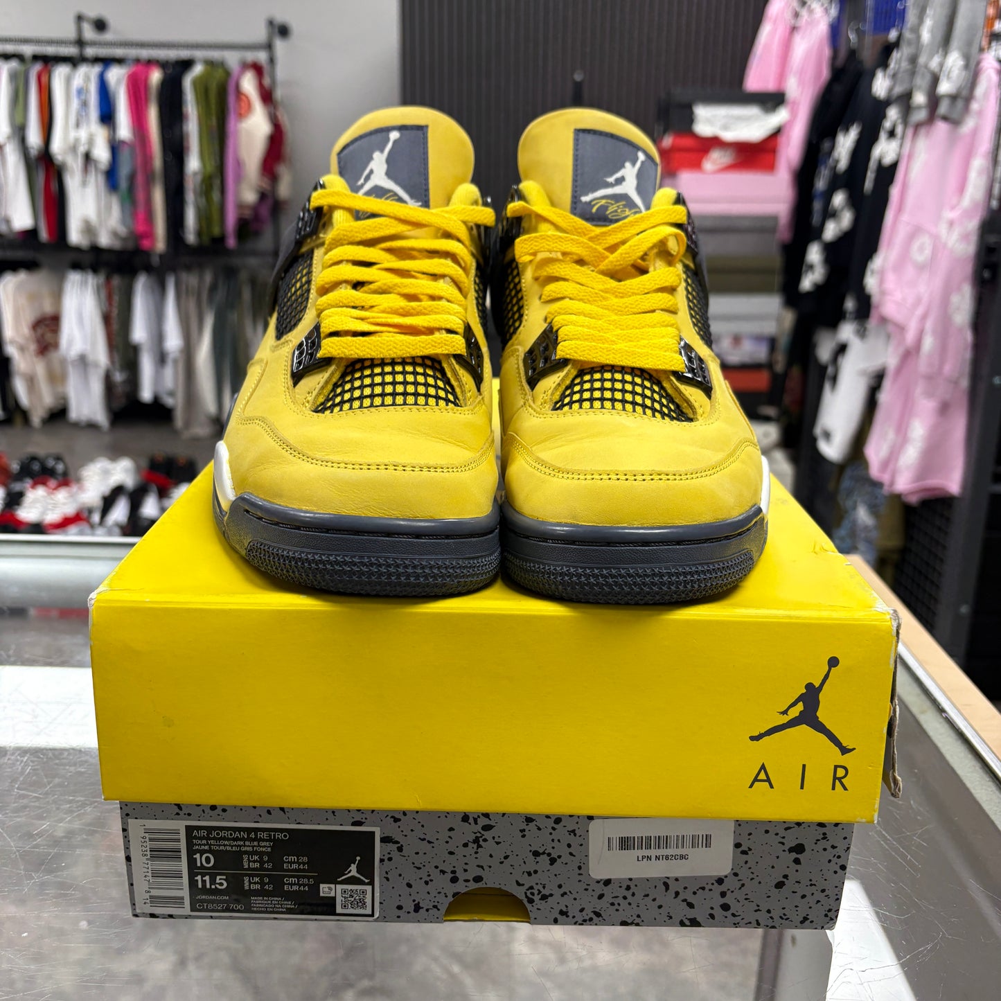 Jordan 4 Retro Lightning (2021)