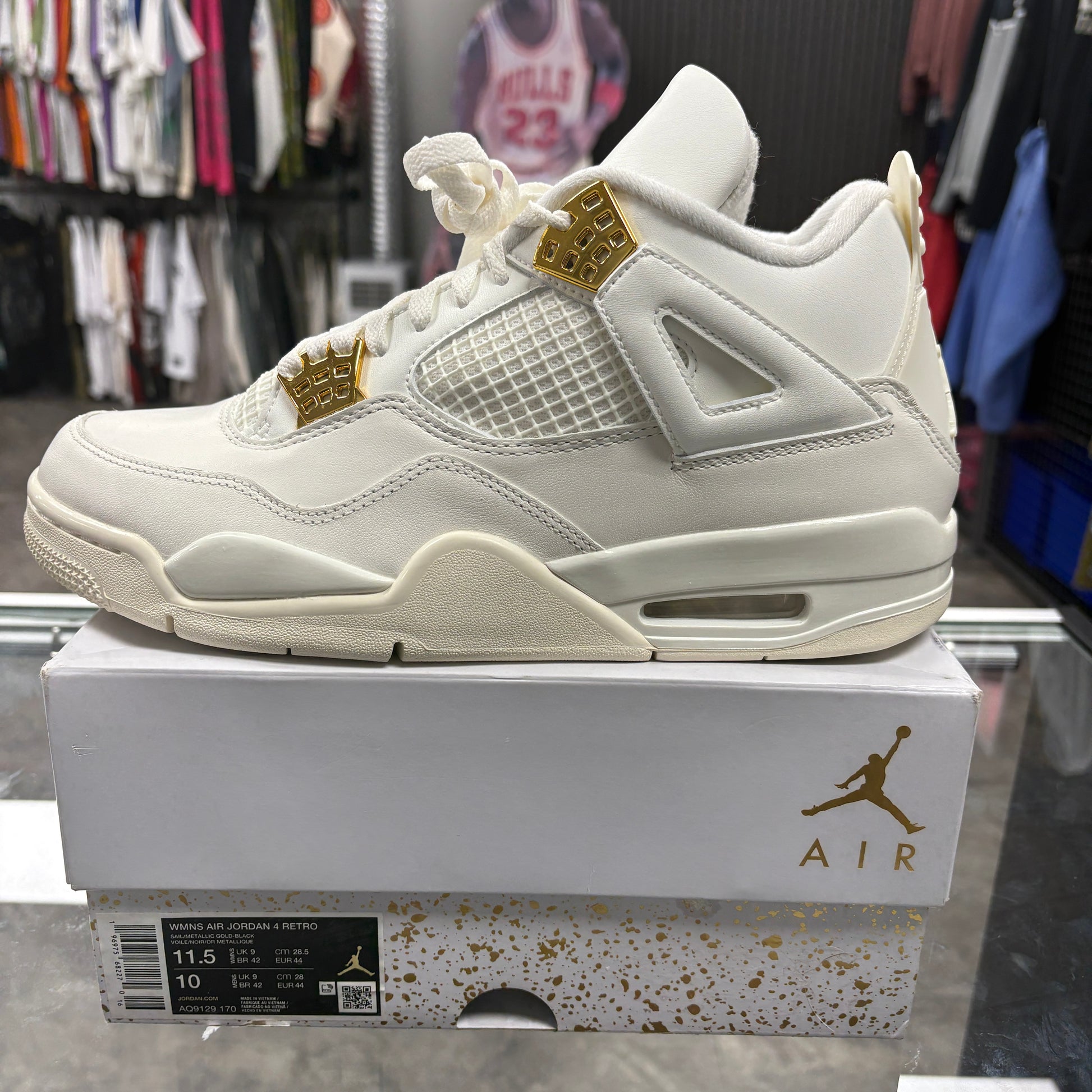 Jordan 4 Retro Metallic Gold (Women's)