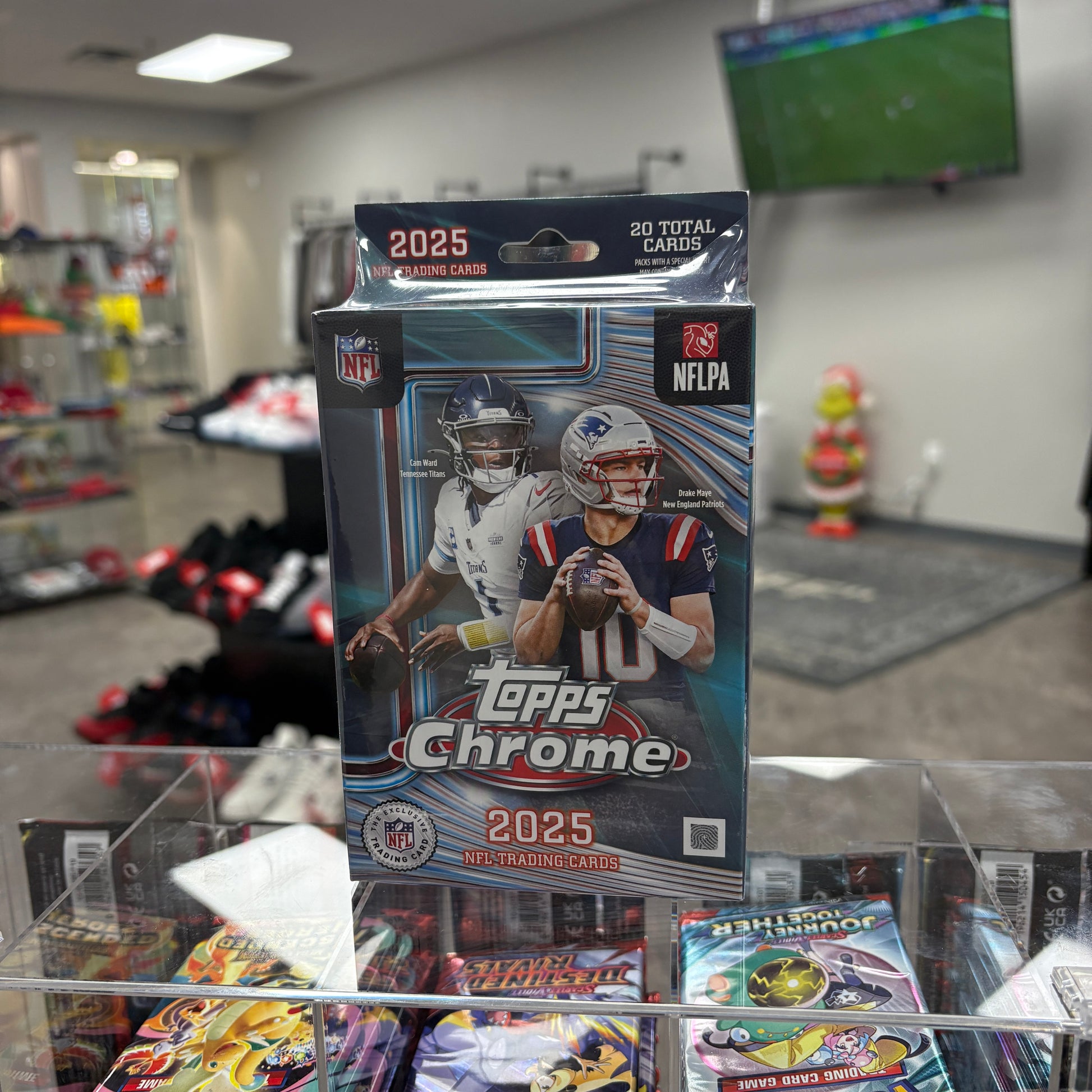 2025 Topps Chrome Football Hanger Box