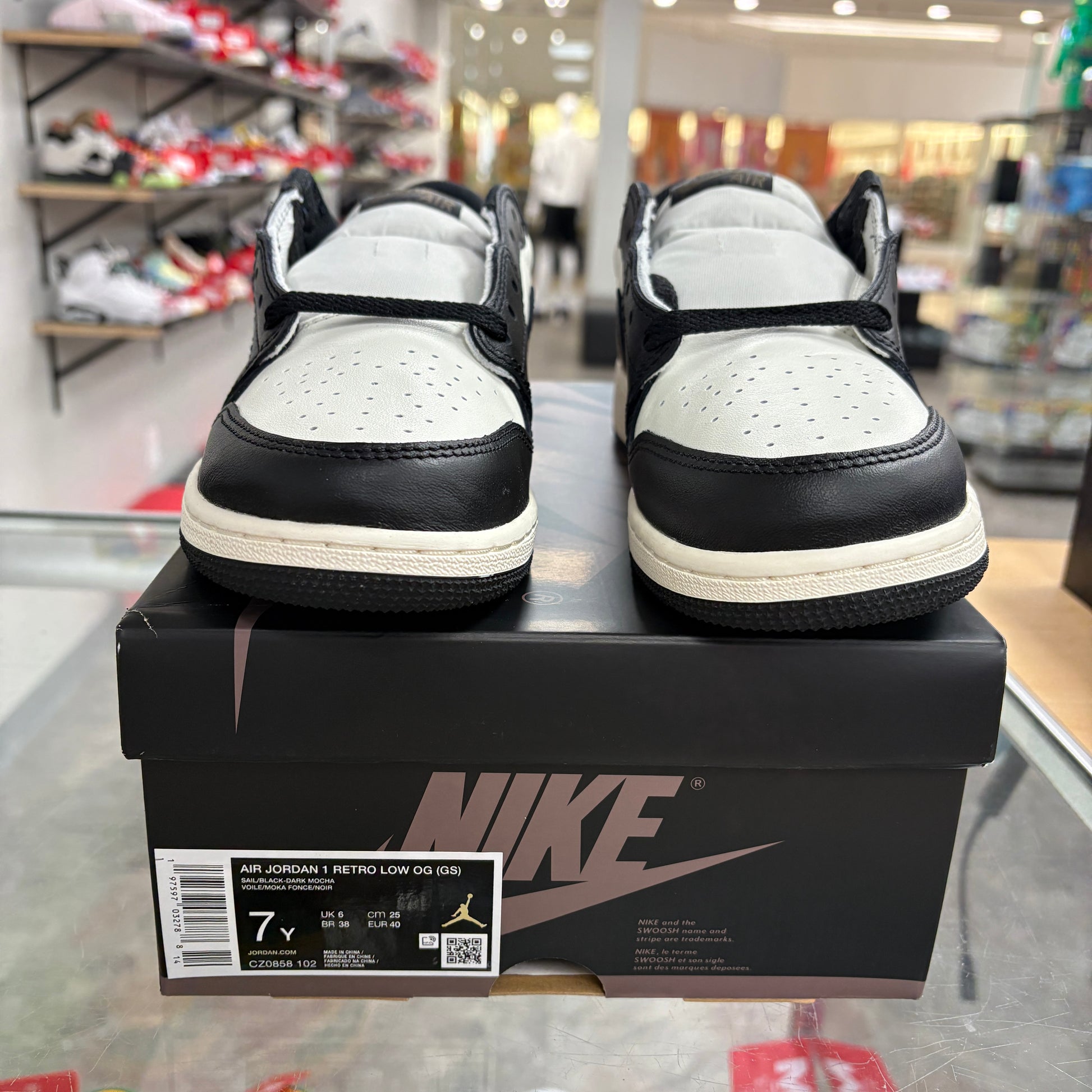 Jordan 1 Retro Low OG Mocha (GS)