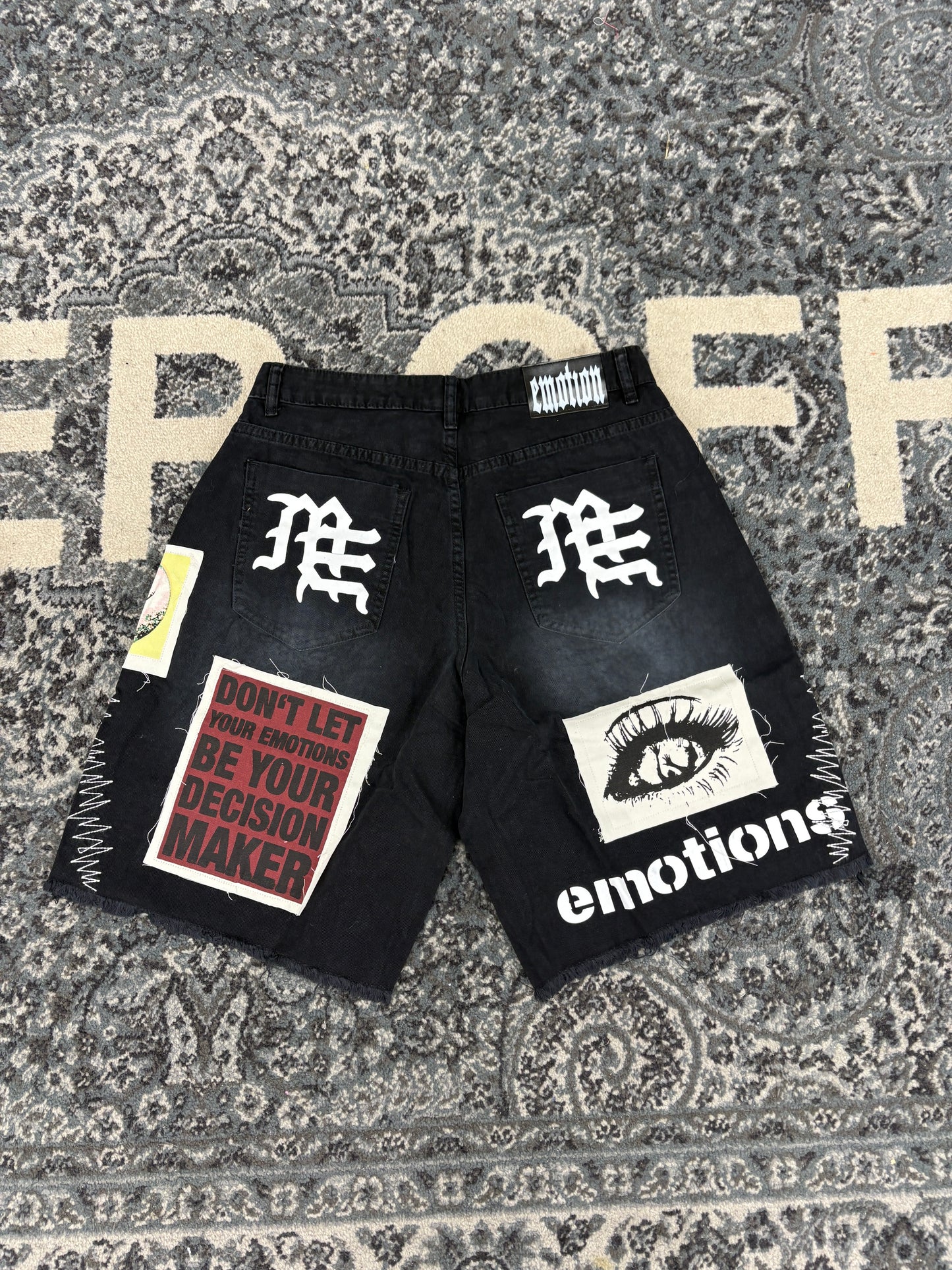 Mixed Emotion Chaos Carpenter Shorts Black