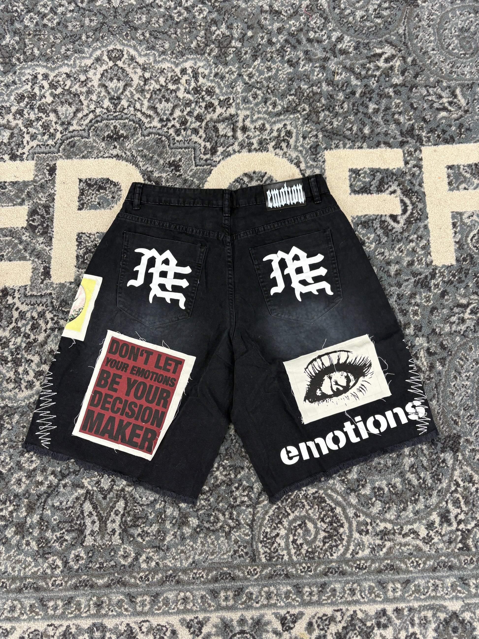 Mixed Emotion Chaos Carpenter Shorts Black