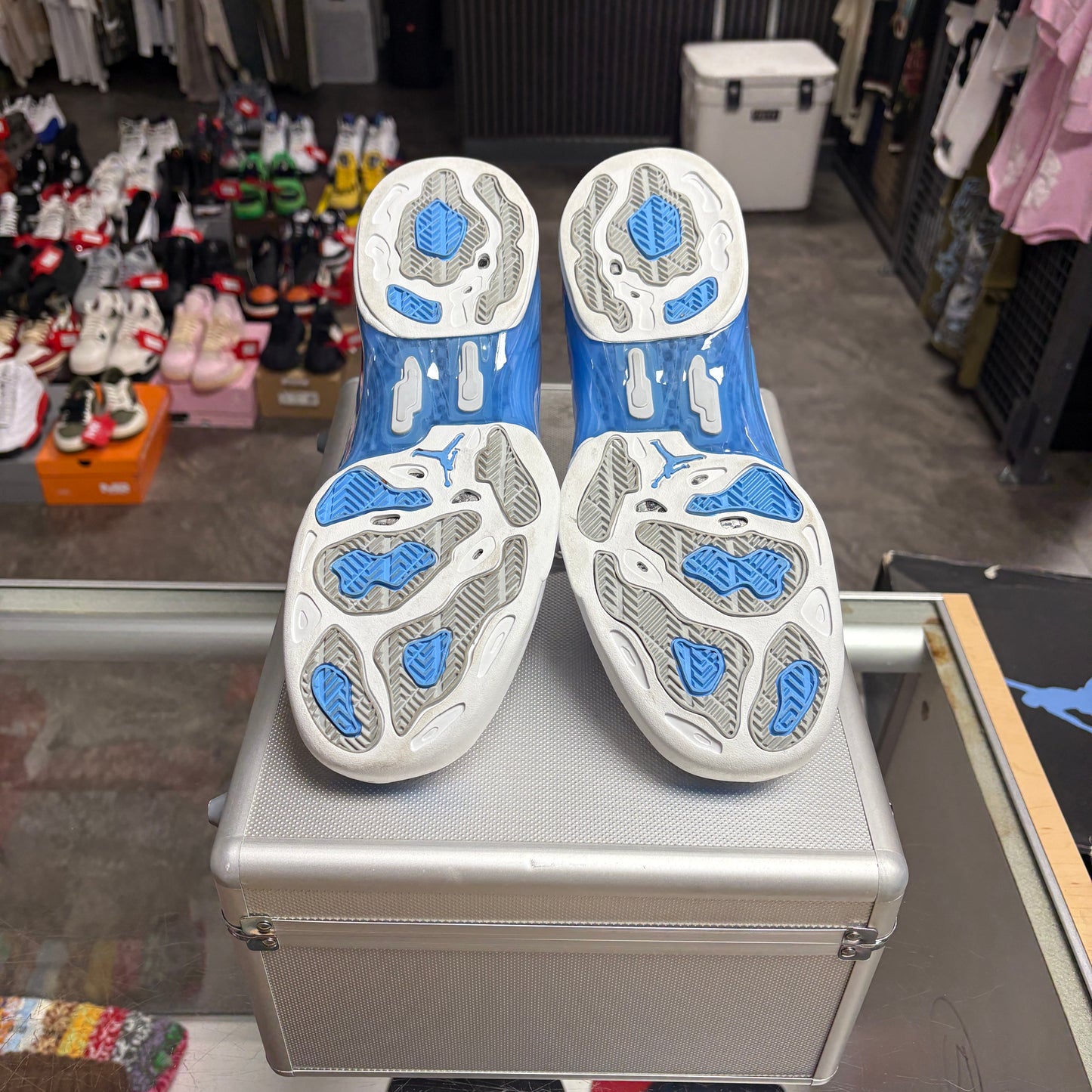 Jordan 17 Retro Low SP University Blue (2024)