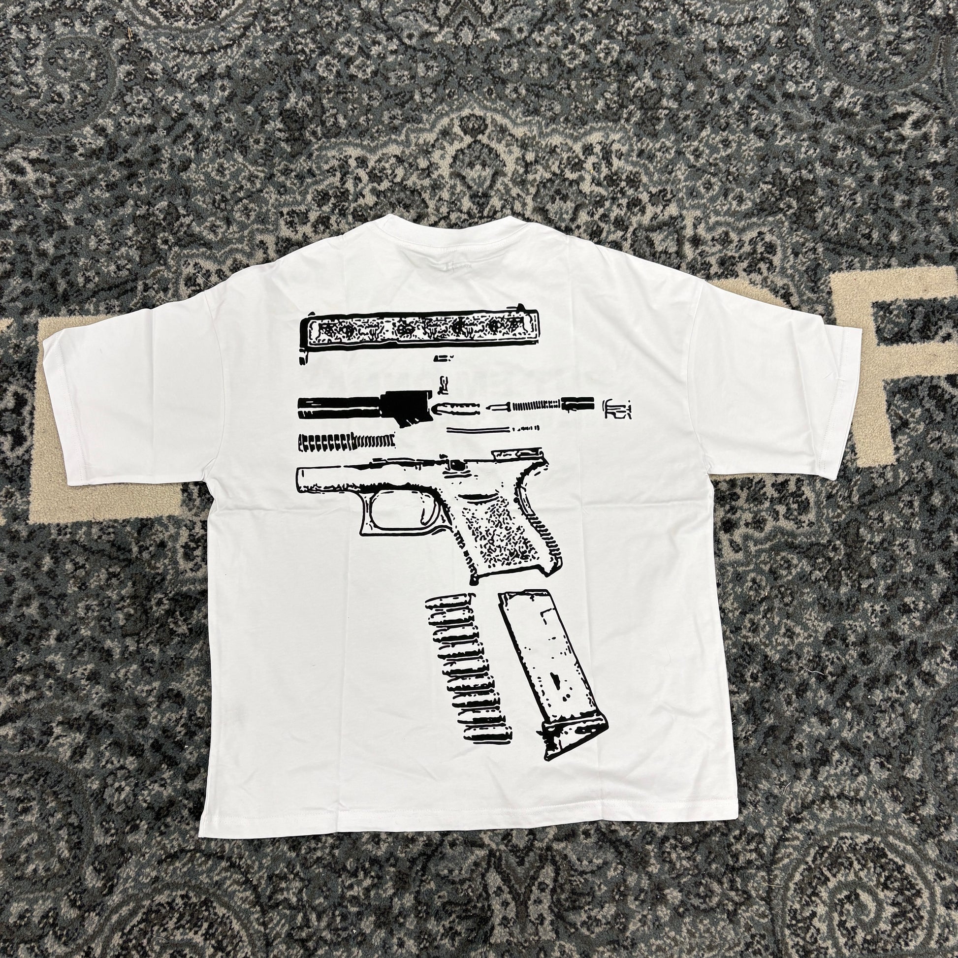 Put Em Onna News Or Sum (White Black)