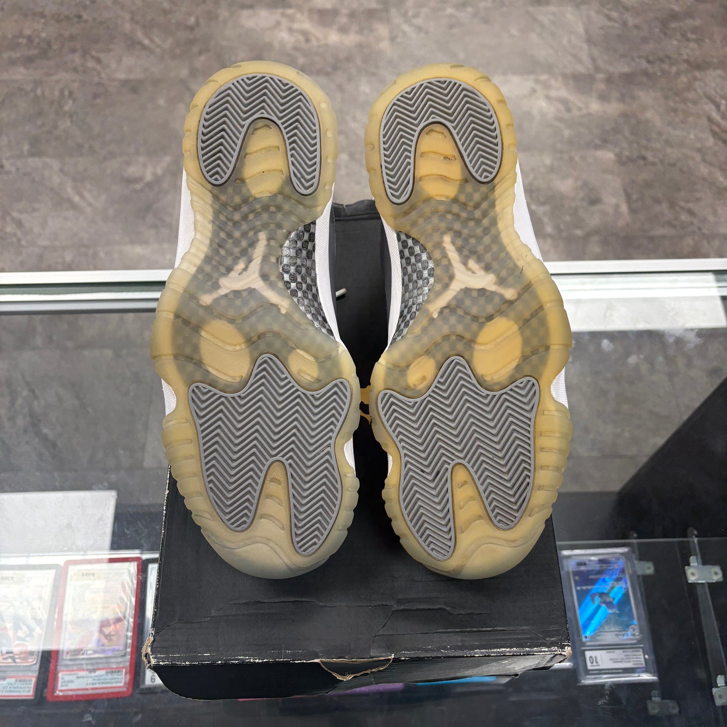 Jordan 11 Retro Low Cool Grey