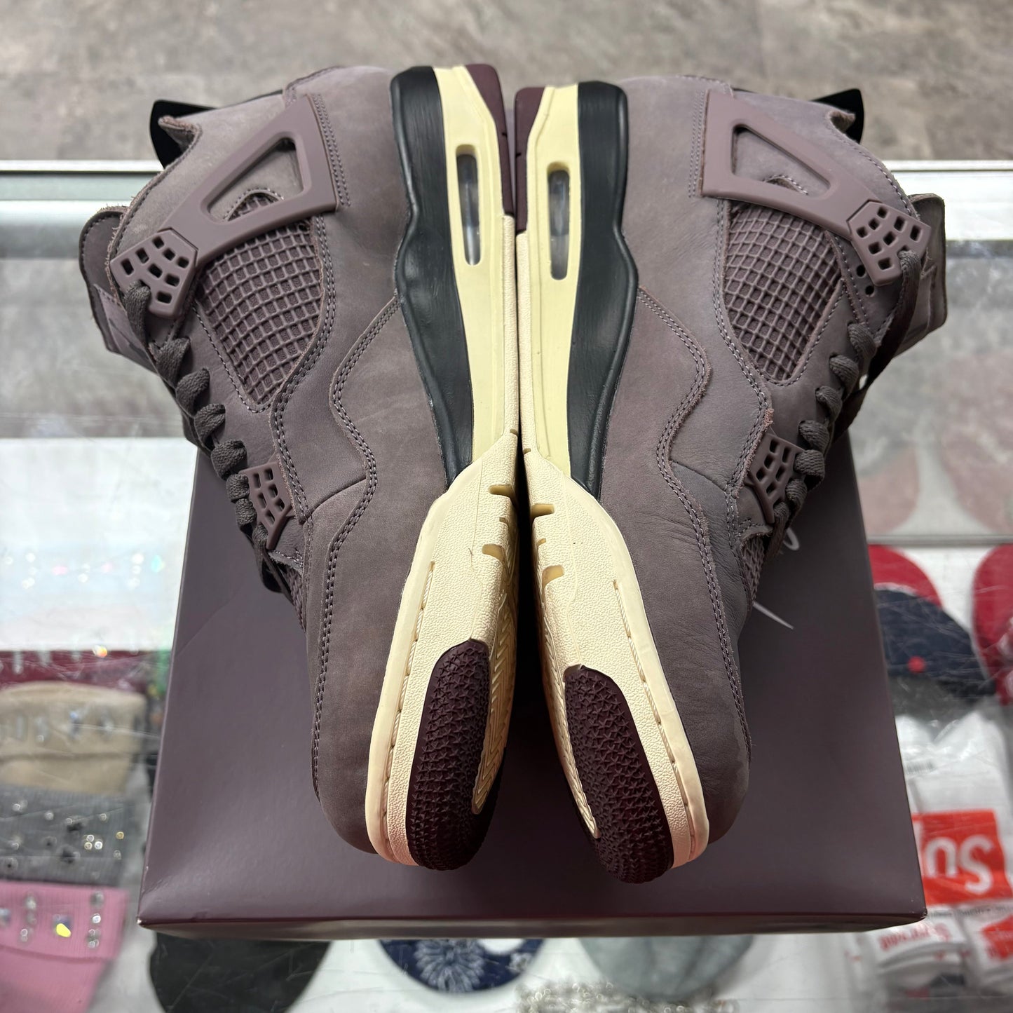 Jordan 4 Retro SP A Ma Maniére Violet Ore