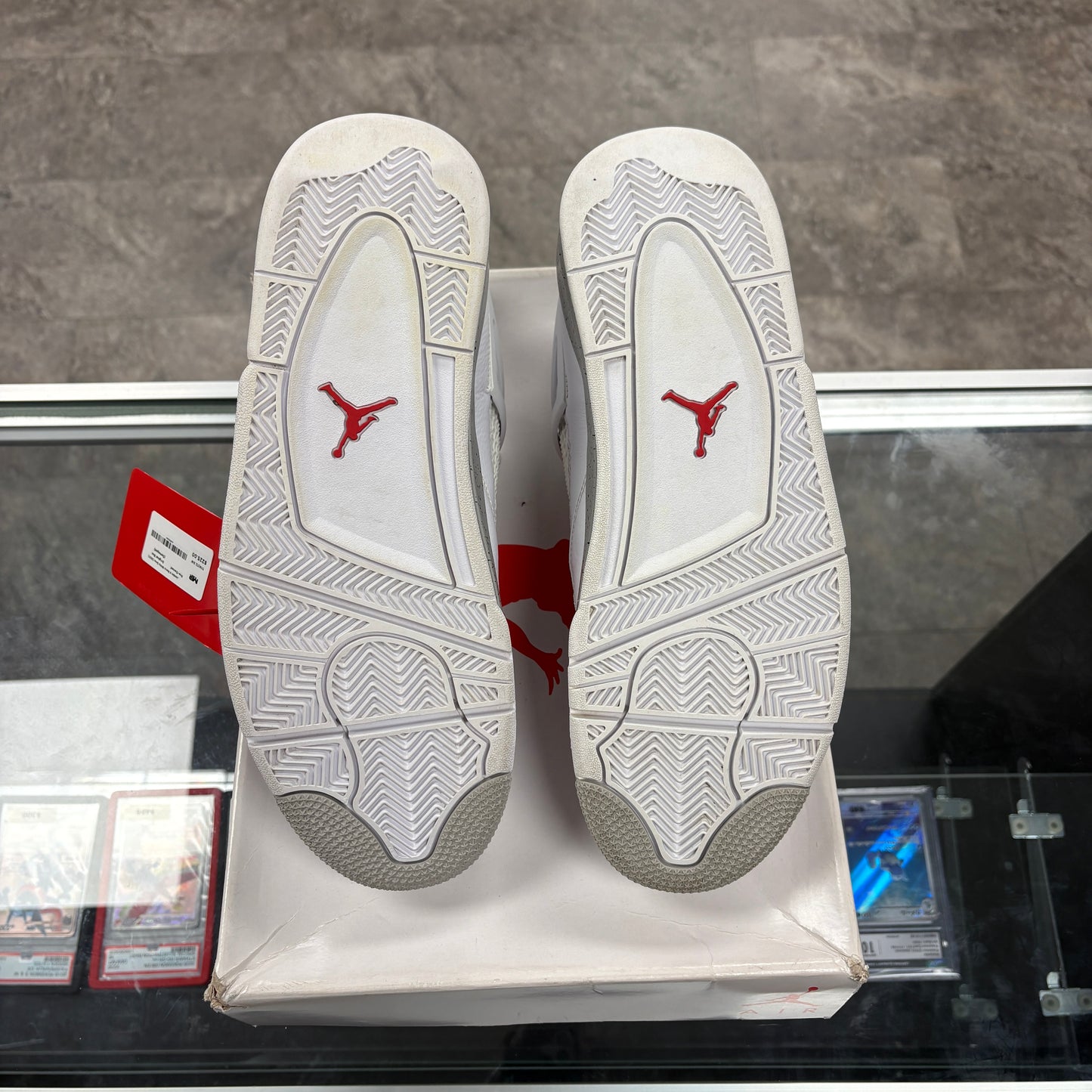Jordan 4 Retro White Oreo (2021)