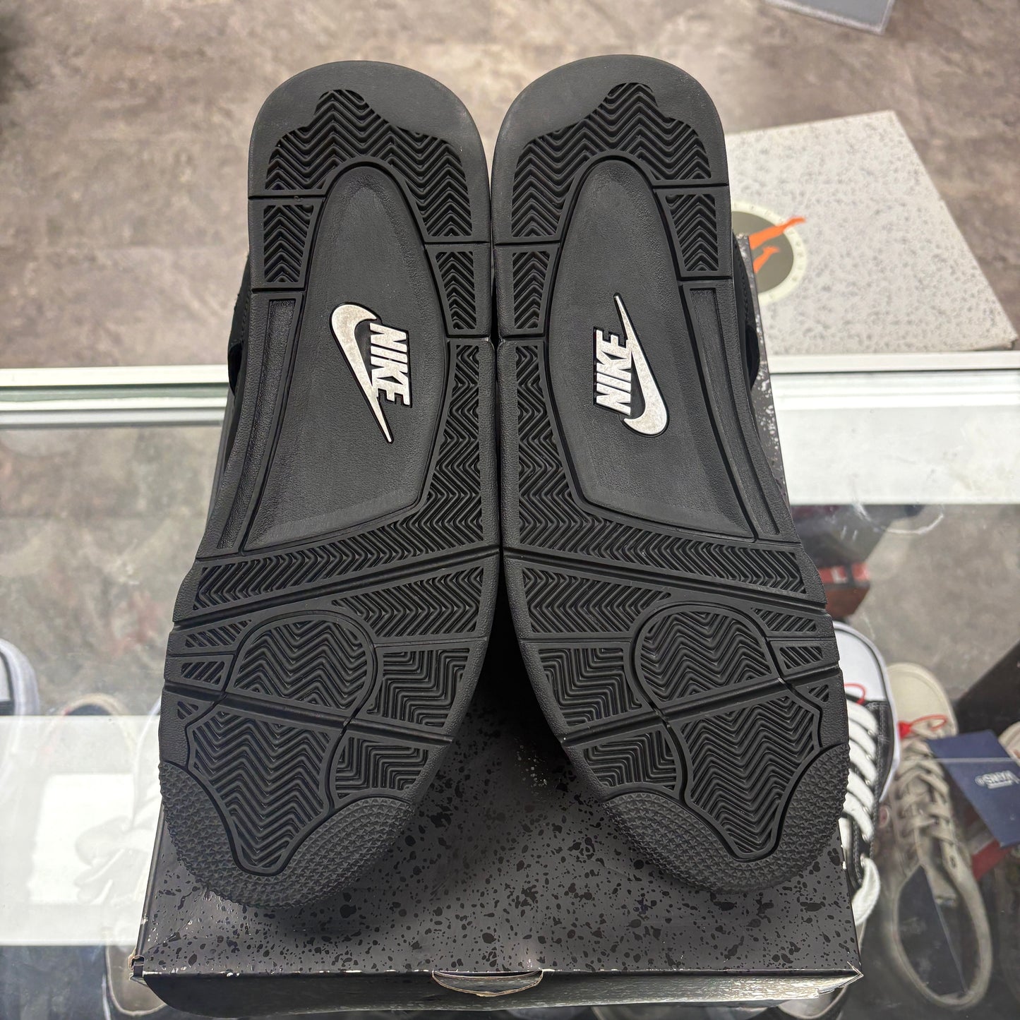 Jordan 4 Retro Black Cat (2025)