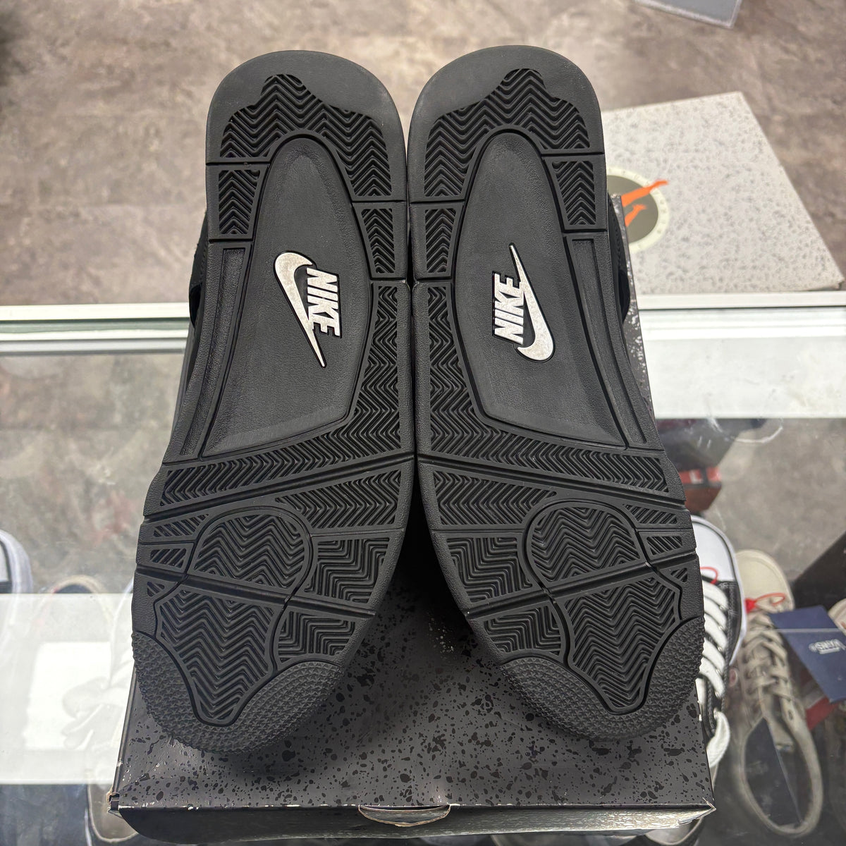 Jordan 4 Retro Black Cat (2025)