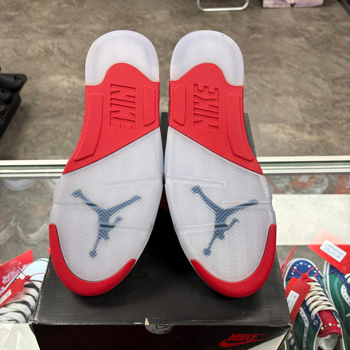 Jordan 5 Retro Fire Red Black Tongue (2025)