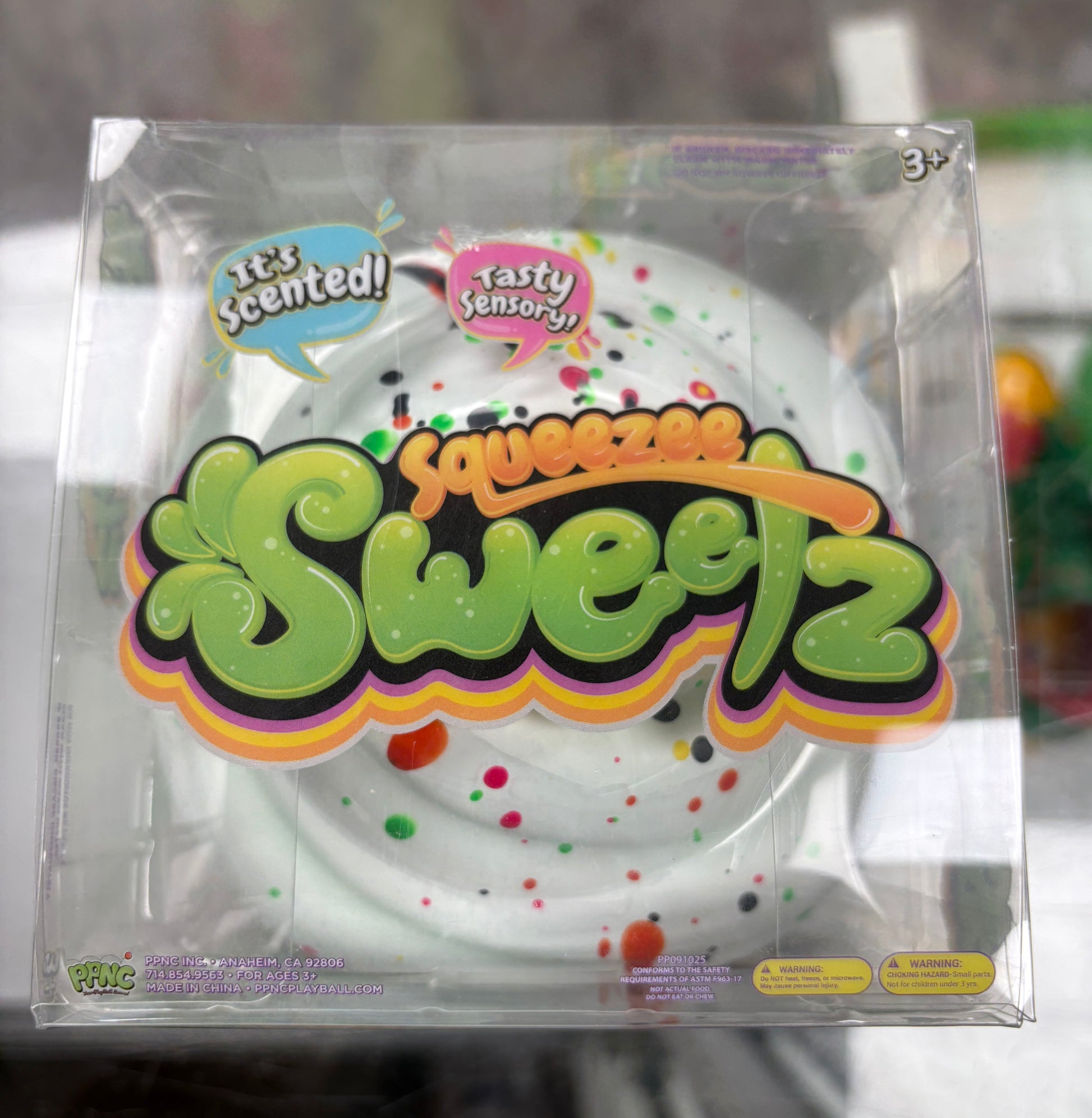 PPNC Squeezee Sweetz Cupcake Scented Fidget Toy