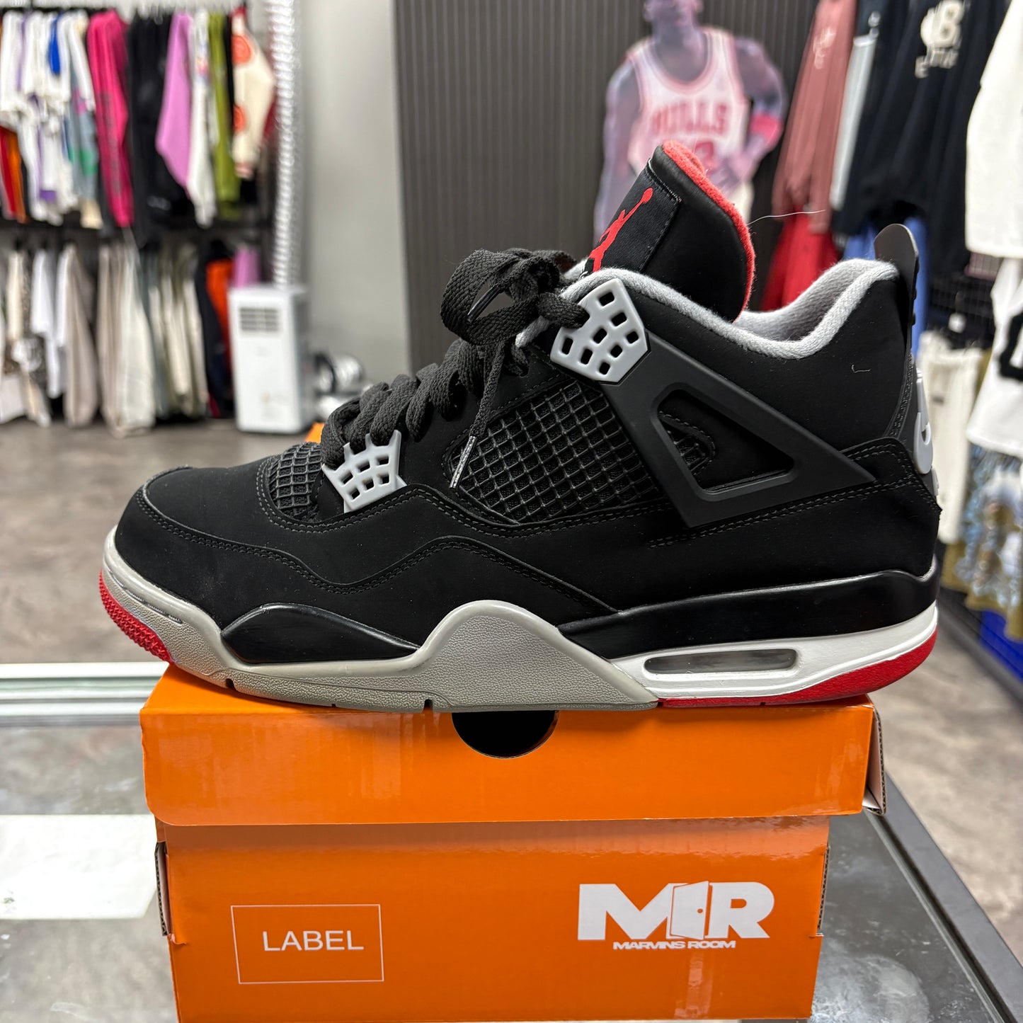Jordan 4 Retro Bred (2019)