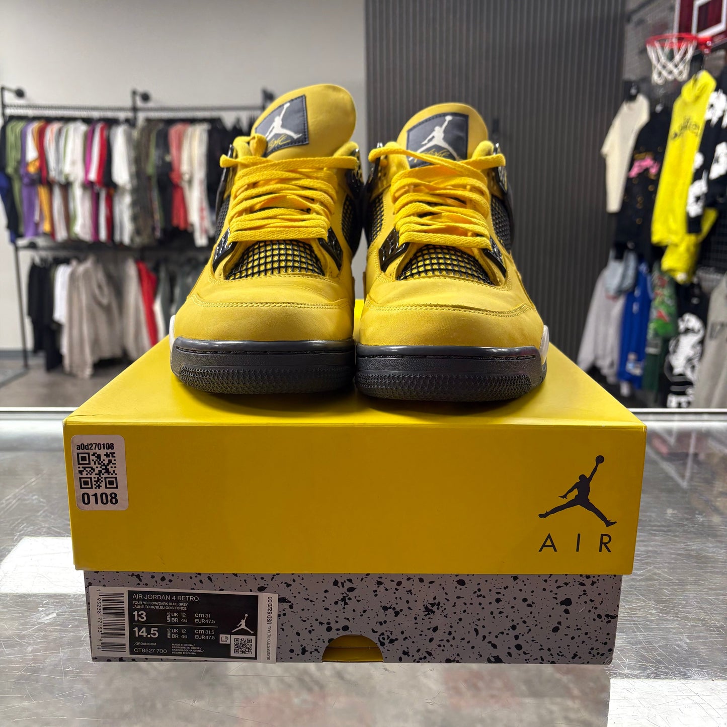 Jordan 4 Retro Lightning (2021)