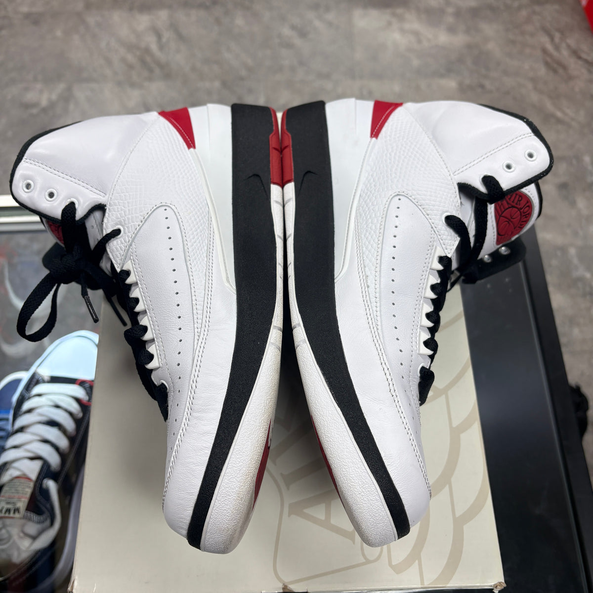 Jordan 2 Retro OG Chicago (2022)