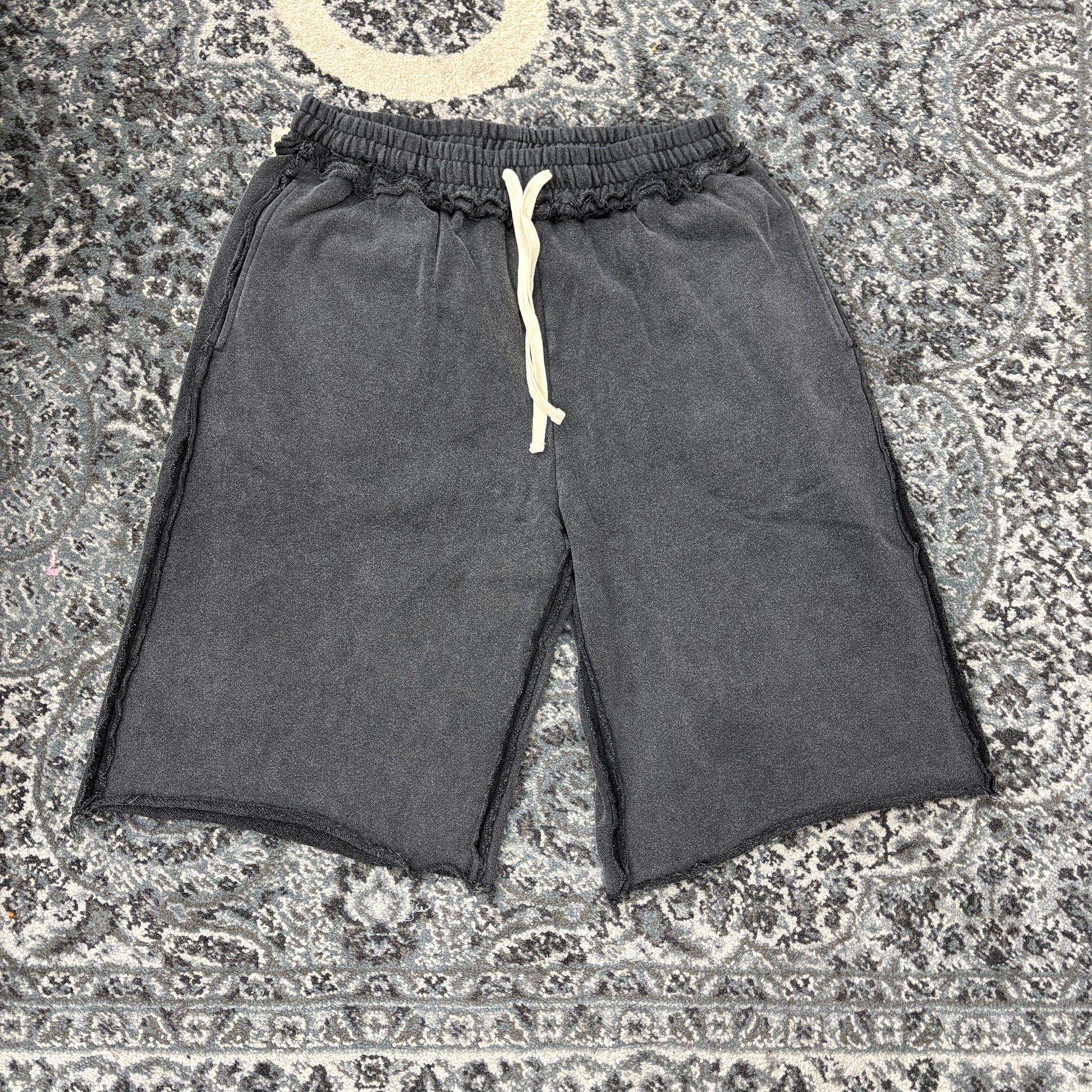 Raw Hem Sweatshorts (Black)