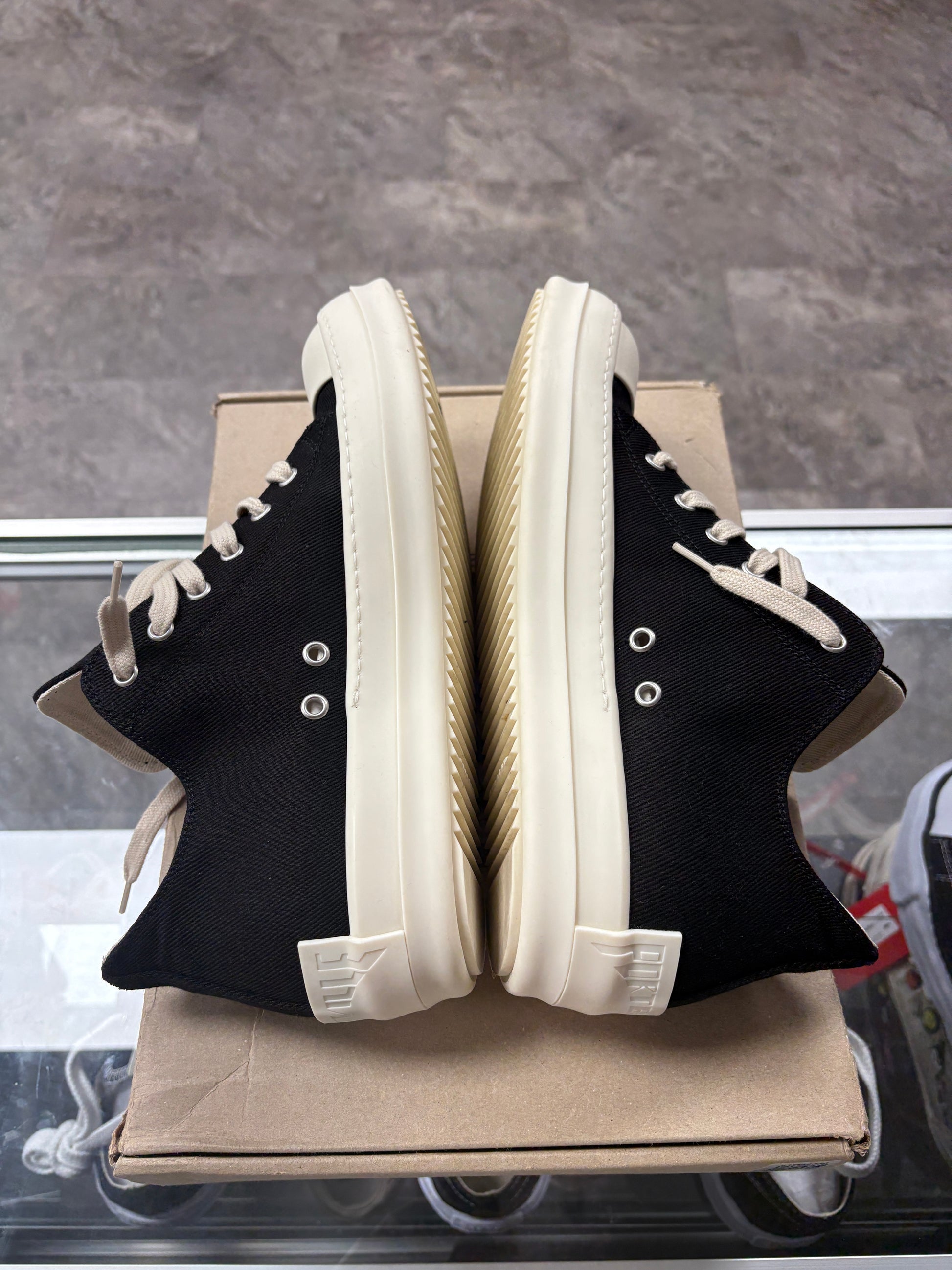 Rick Owens DRKSHDW Lido Low Sneaks Black Milk