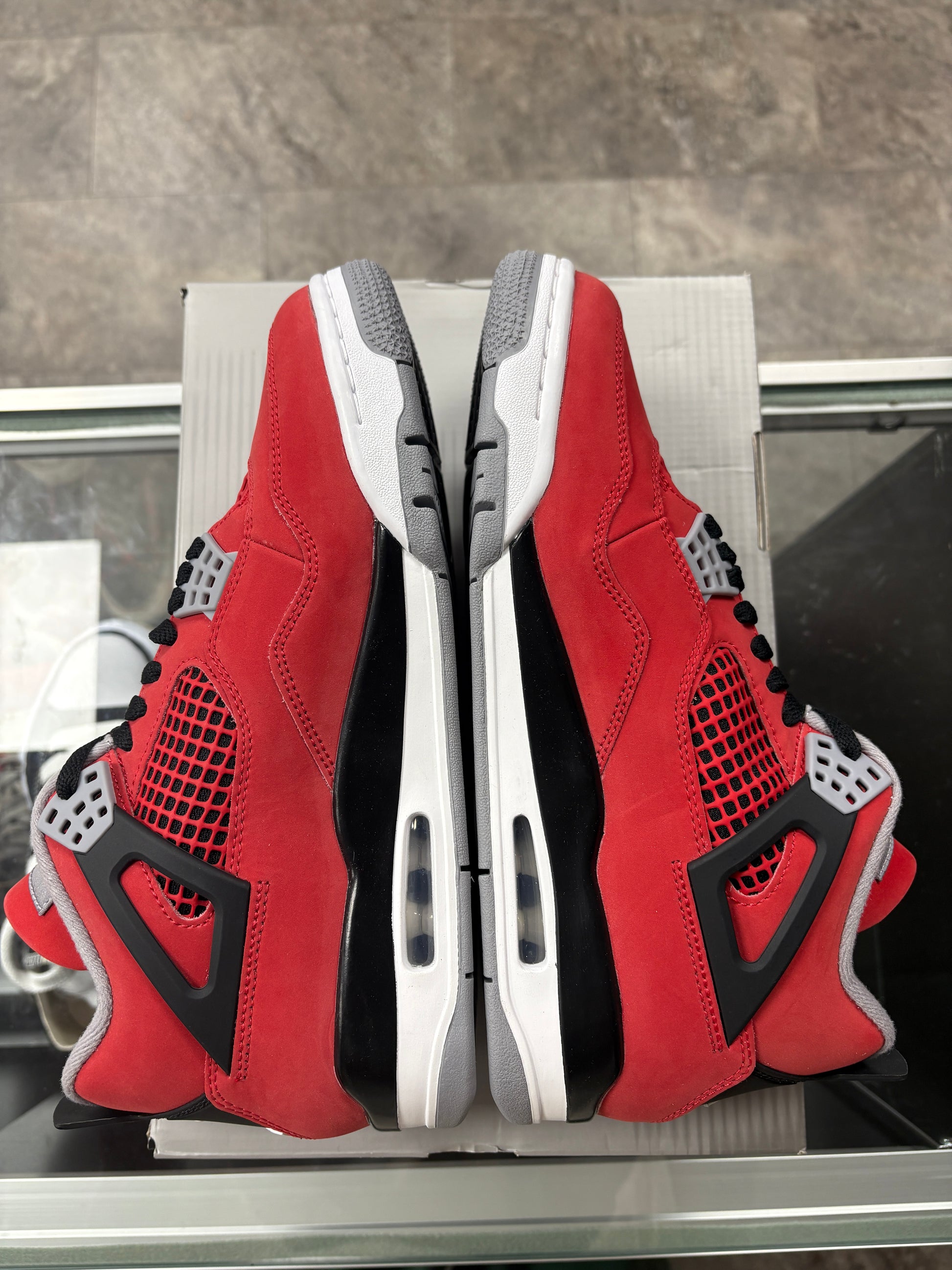 Jordan 4 Retro Toro Bravo (2026)